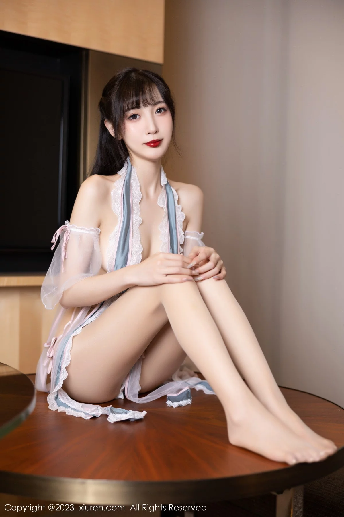 [[XiuRen秀人网]秀人网]No.6086_模特林星阑蓝白色薄纱情趣服饰配超薄肉丝秀曼妙身姿诱惑写真73P