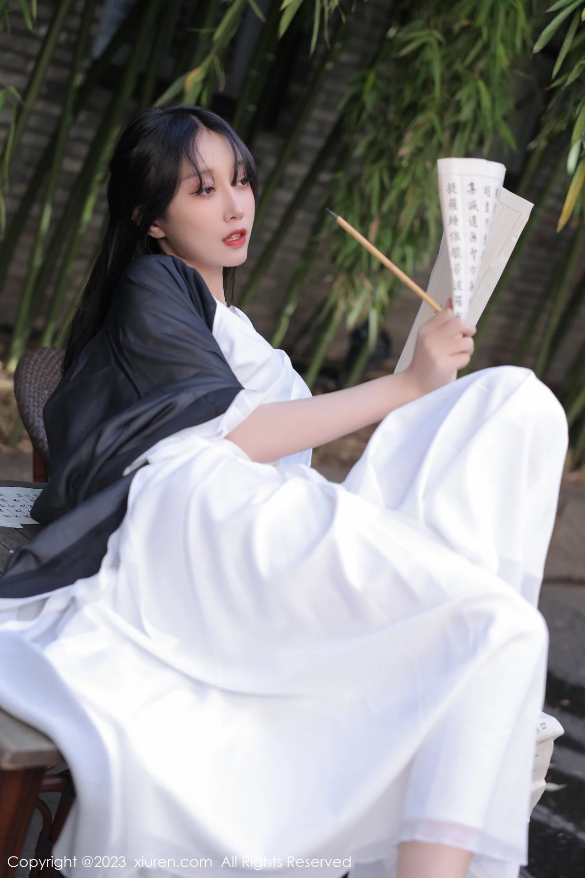 [[XiuRen秀人网]秀人网]No.6094_模特玥儿玥er海南旅拍脱白色古装服饰露性感内衣撩人诱惑写真55P