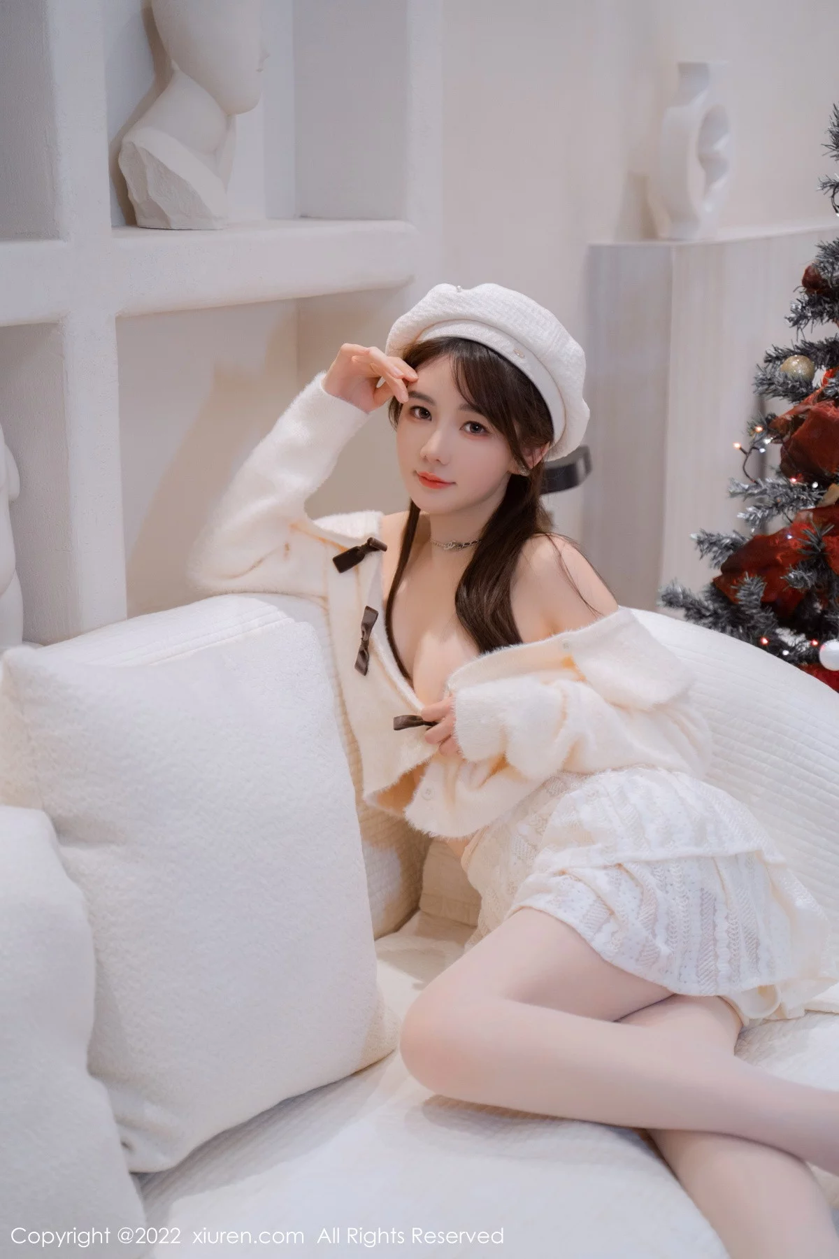 [[XiuRen秀人网]秀人网]No.6025_模特婠婠么性感白色毛线上衣配白短裙秀曼妙身姿完美诱惑写真68P