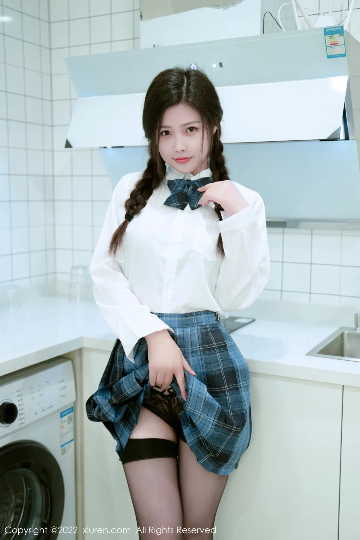 [[XiuRen秀人网]秀人网]No.6029_模特星萌性感制服诱惑半脱露轻透蕾丝内衣配黑丝吊袜诱惑写真60P