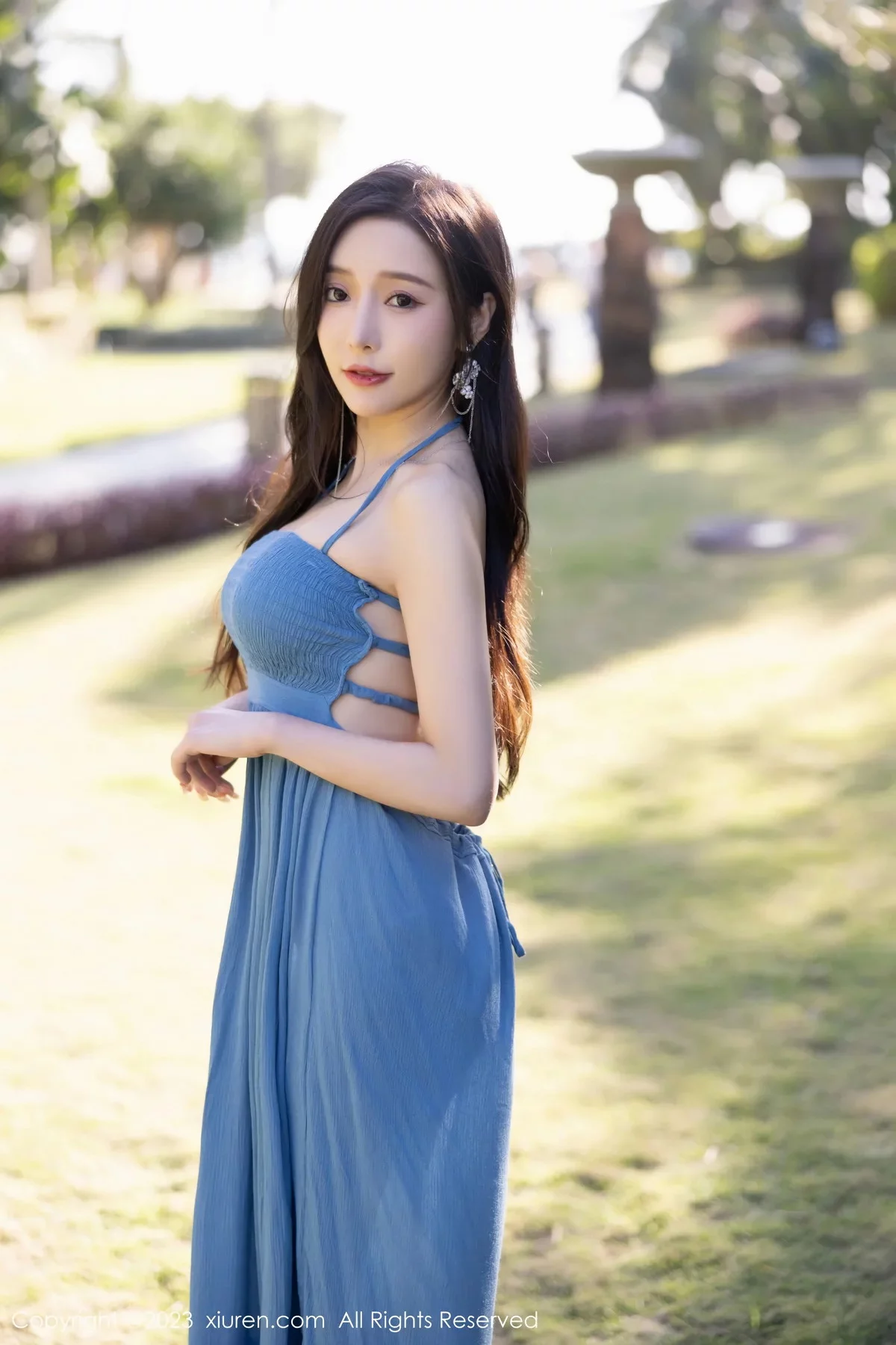 [[XiuRen秀人网]秀人网]No.6222_女神王馨瑶yanni海南岛旅拍性感黑色泳装秀丰满身材迷人写真84P