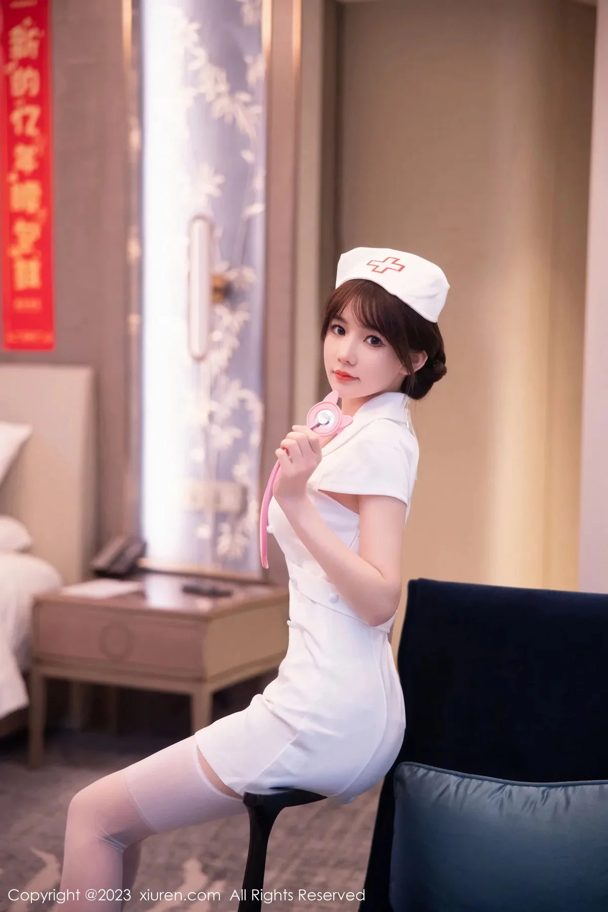 [[XiuRen秀人网]秀人网]No.6221_模特婠婠么性感白色情趣护士服配白丝吊袜秀曼妙身姿绝美写真81P