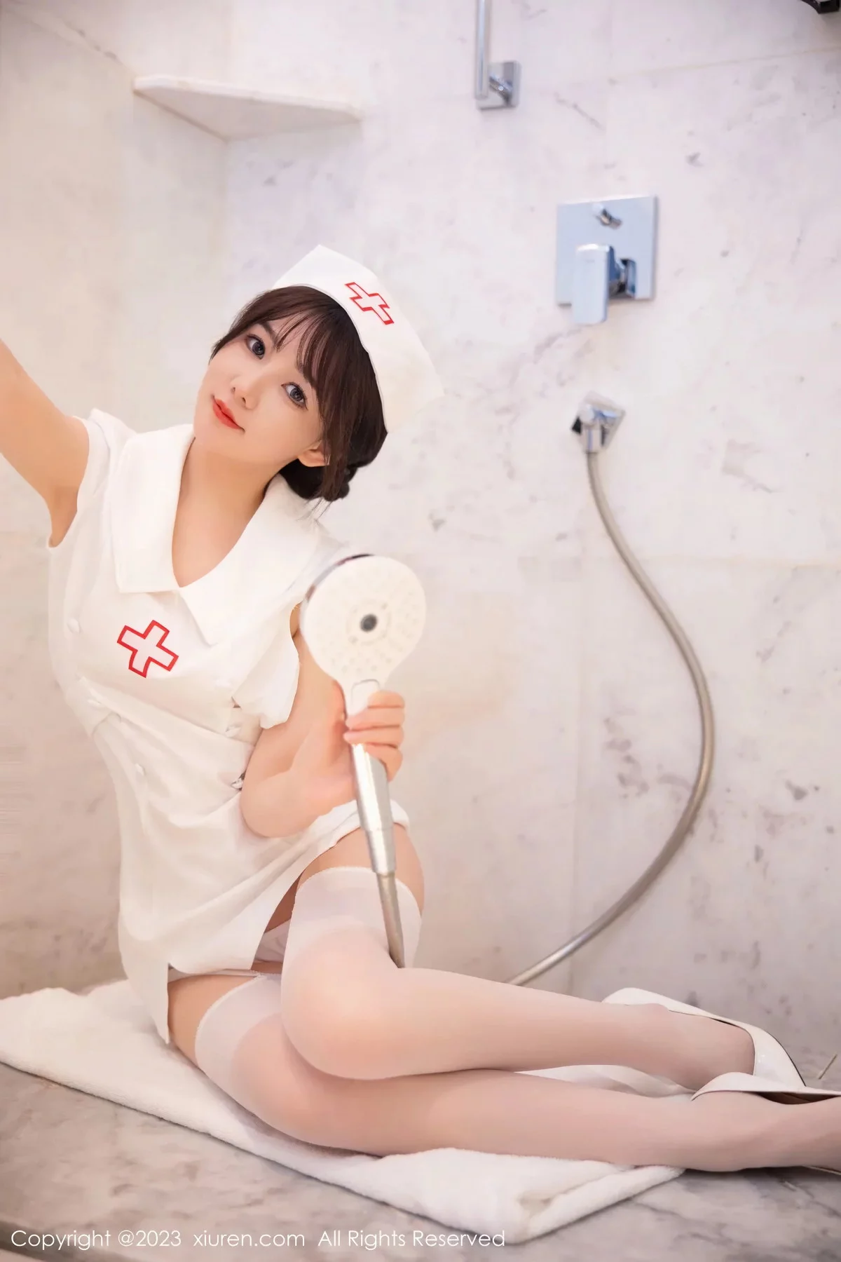 [[XiuRen秀人网]秀人网]No.6221_模特婠婠么性感白色情趣护士服配白丝吊袜秀曼妙身姿绝美写真81P