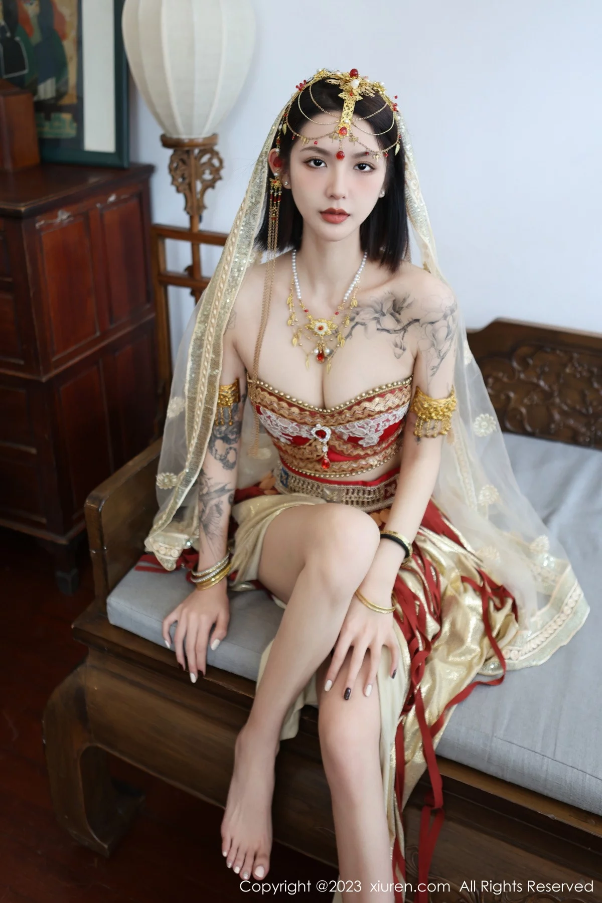 [[XiuRen秀人网]秀人网]No.6240_模特乔一一性感异域风情舞女服饰秀曼妙身姿迷人气质诱惑写真76P