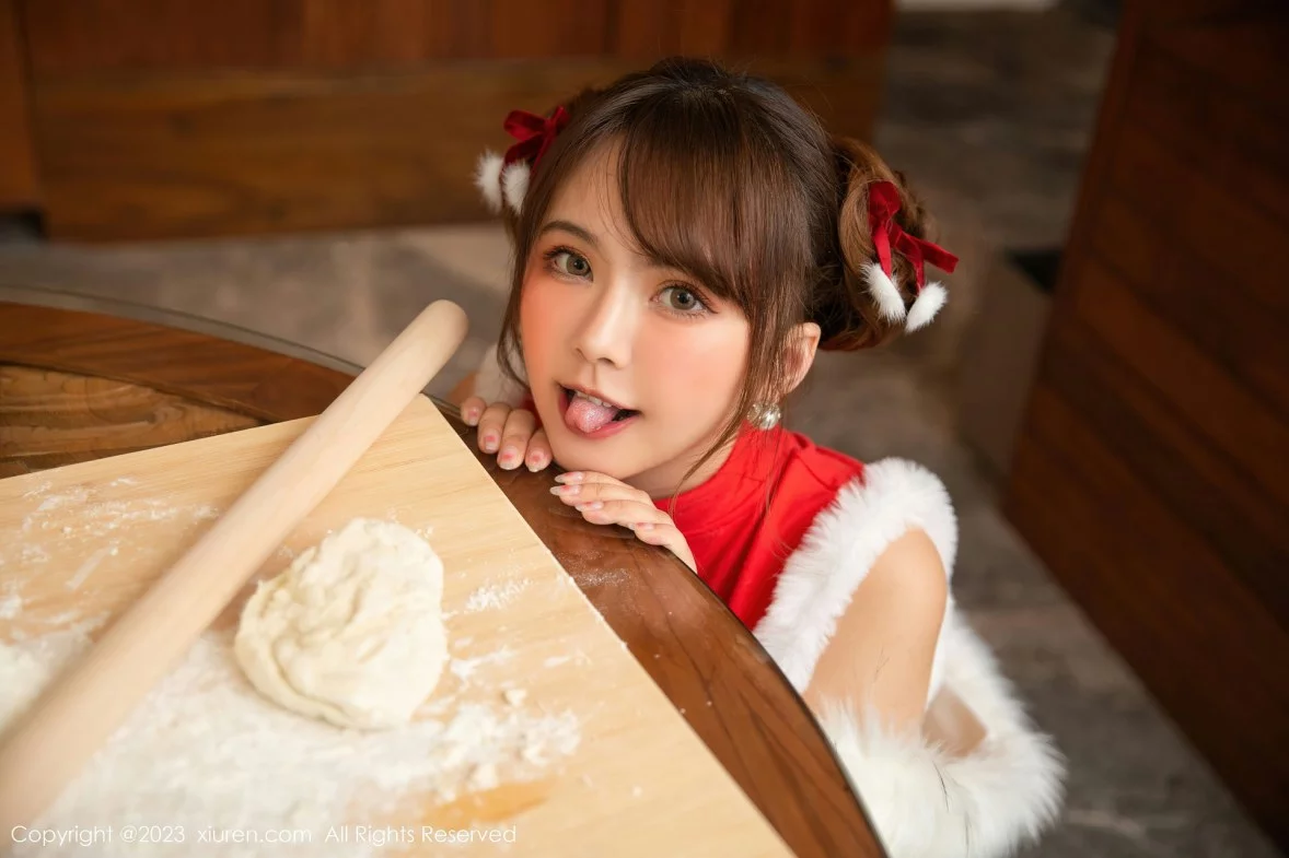 [[XiuRen秀人网]秀人网]No.6242_模特张思允Nice包饺子主题性感喜庆红色服饰秀完美身材诱惑写真73P