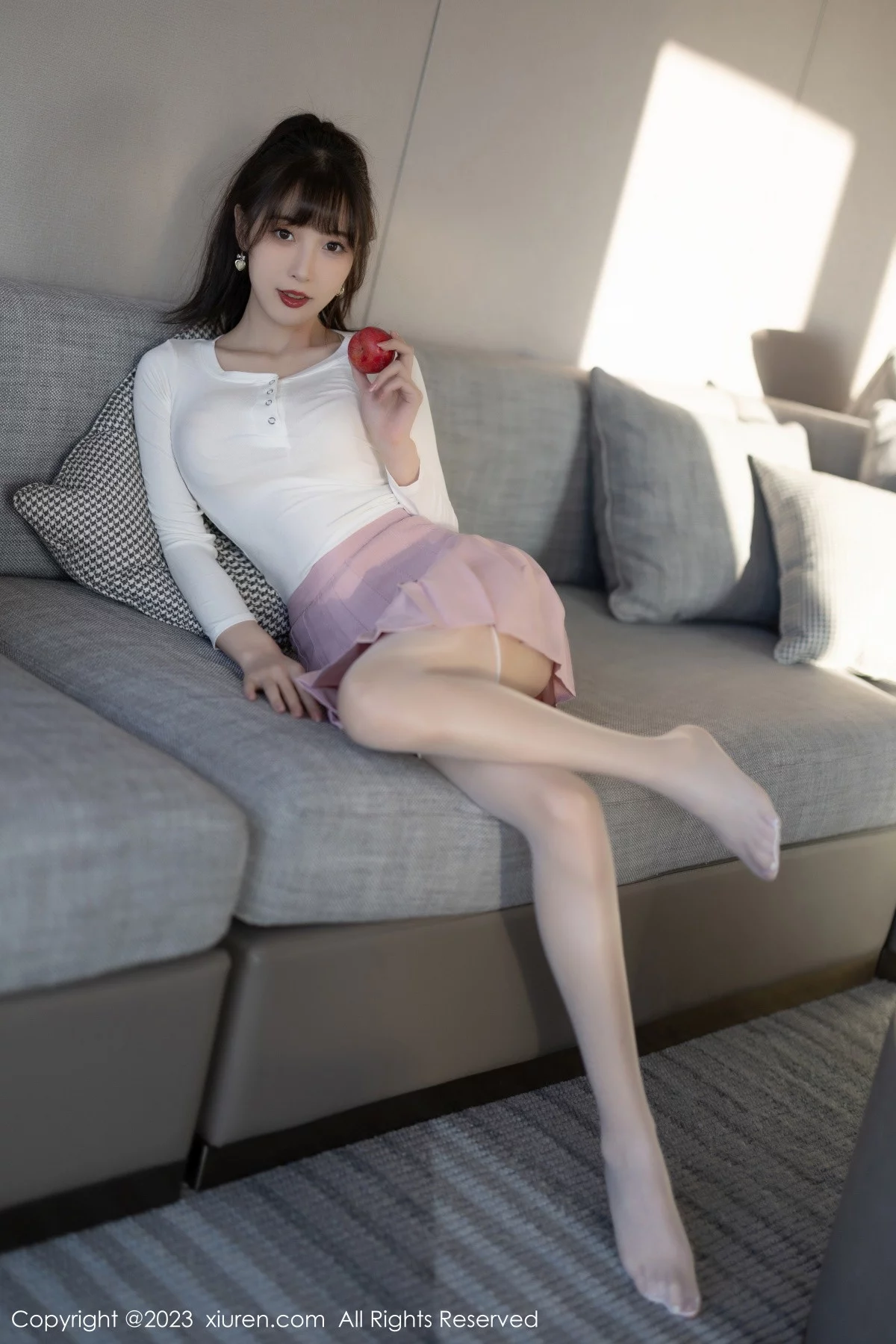 [[XiuRen秀人网]秀人网]No.6263_模特林星阑白色上衣配粉色短裙露性感内衣秀曼妙身材诱惑写真85P