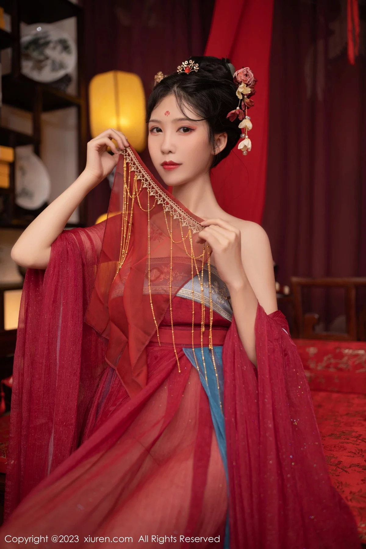 [[XiuRen秀人网]秀人网]No.6154_模特利世歌姬角色扮演性感红色古装服低胸秀完美身材诱惑写真71P