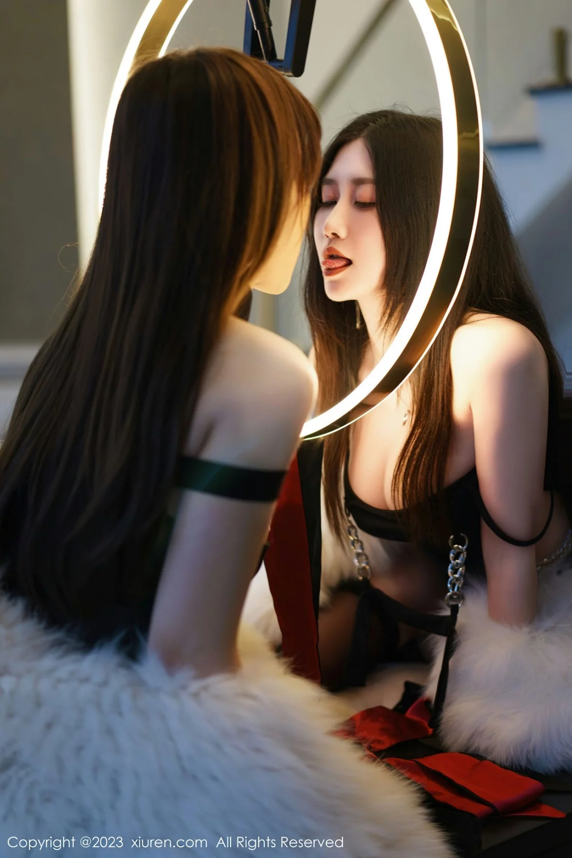 [[XiuRen秀人网]秀人网]No.6162_模特laura阿姣模特合集性感女神私房拍摄双峰对决撩人诱惑写真72P