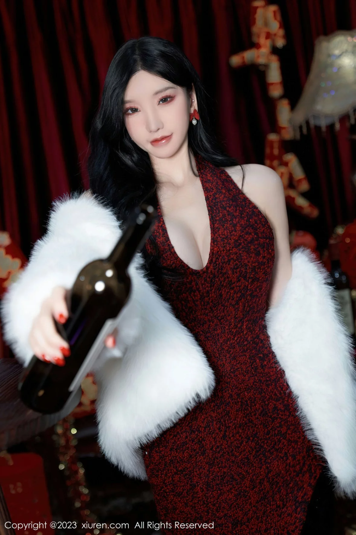 [[XiuRen秀人网]秀人网]No.6174_女神周于希Sally新春主题低胸服饰配超薄黑丝秀完美身材诱惑写真85P
