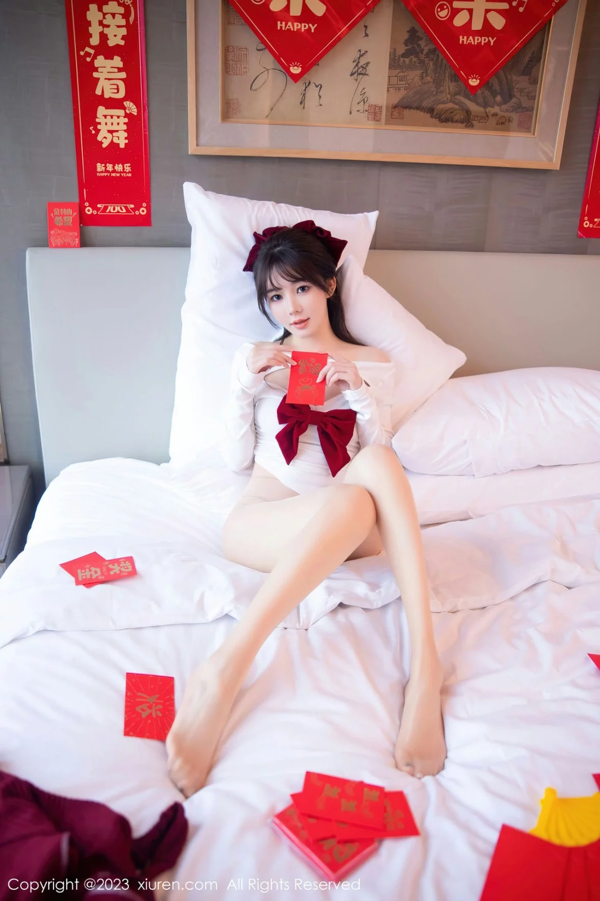 [[XiuRen秀人网]秀人网]No.6168_模特婠婠么新春主题私房床上脱低胸服饰秀绝美身材迷人诱惑写真84P