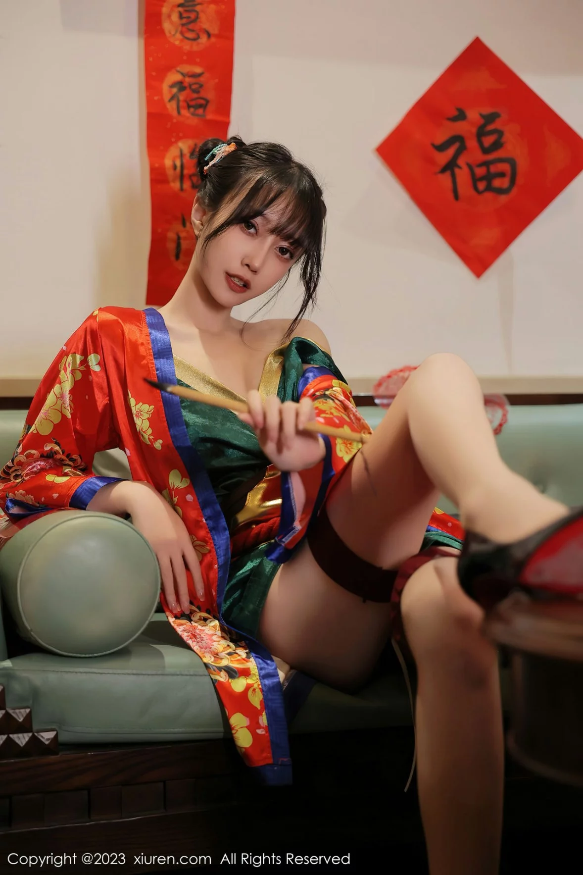 [[XiuRen秀人网]秀人网]No.6167_模特玥儿玥新春主题私房半脱露曼妙身姿对联遮身撩人诱惑写真57P