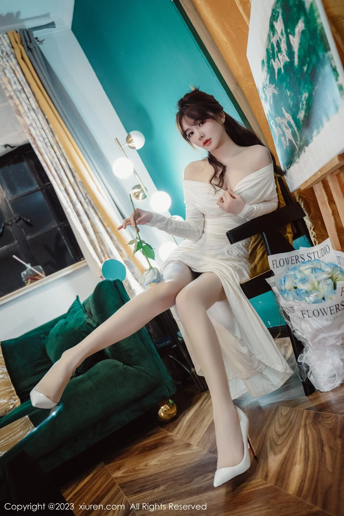[[XiuRen秀人网]秀人网]No.6182_模特婠婠么脱白色连衣长裙露蕾丝内衣配开档白丝迷人诱惑写真79P