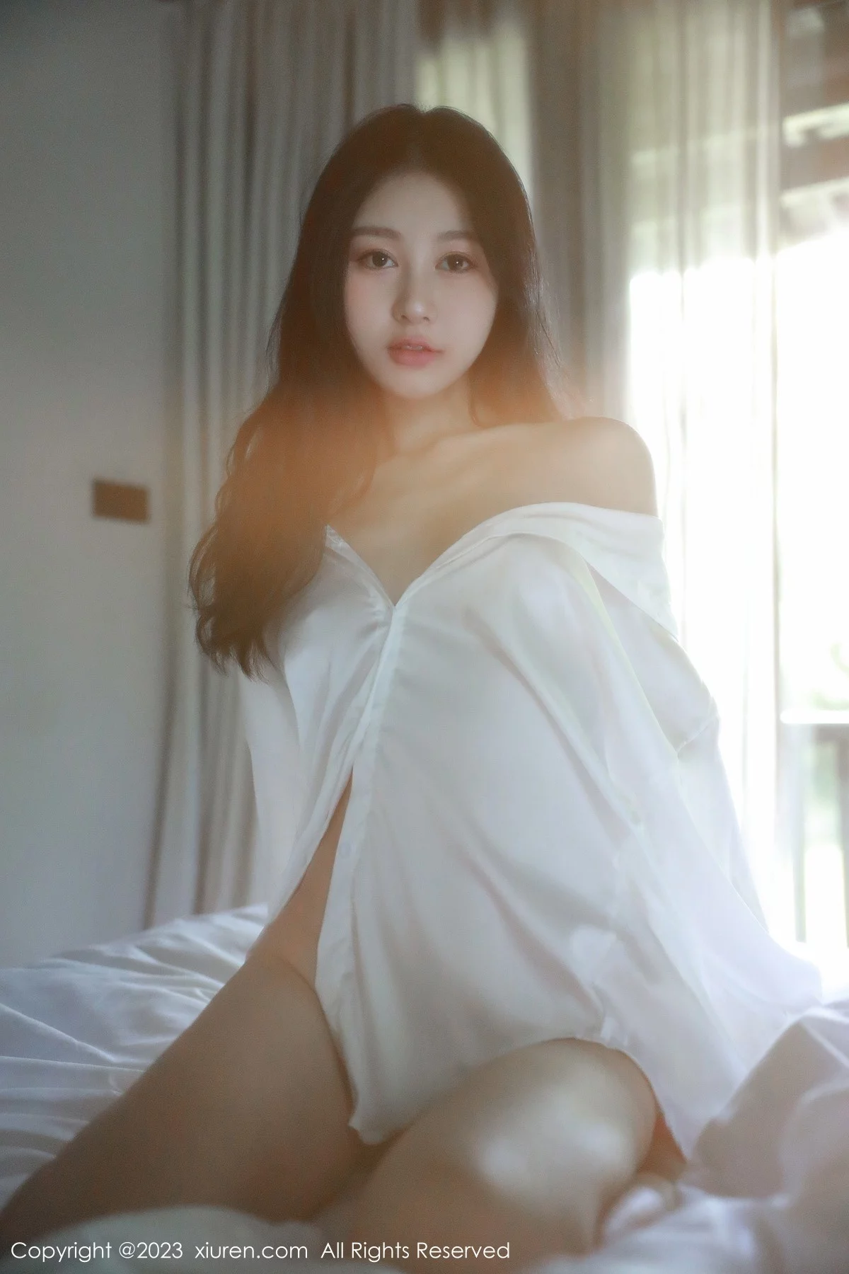 [[XiuRen秀人网]秀人网]No.6183_模特谢晚晚私房床上脱性感白T秀曼妙身姿美轮美奂迷人诱惑写真44P