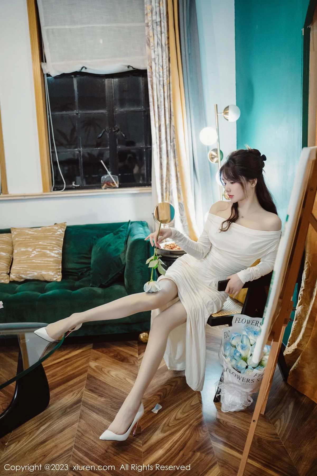 [[XiuRen秀人网]秀人网]No.6182_模特婠婠么脱白色连衣长裙露蕾丝内衣配开档白丝迷人诱惑写真79P
