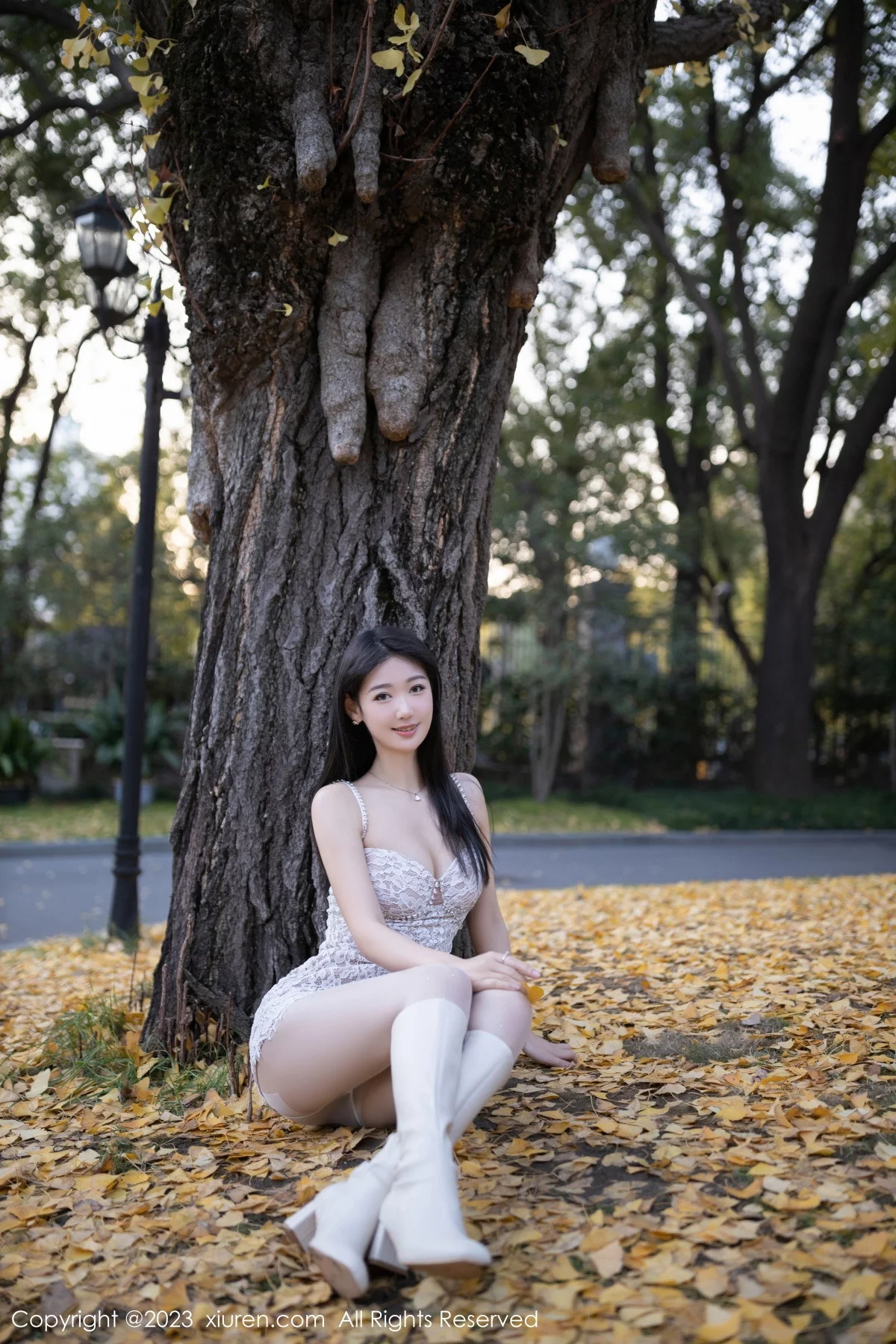 [[XiuRen秀人网]秀人网]No.6331_模特唐安琪性感白色蕾丝吊带裙配开档白丝秀曼妙身姿诱惑写真79P