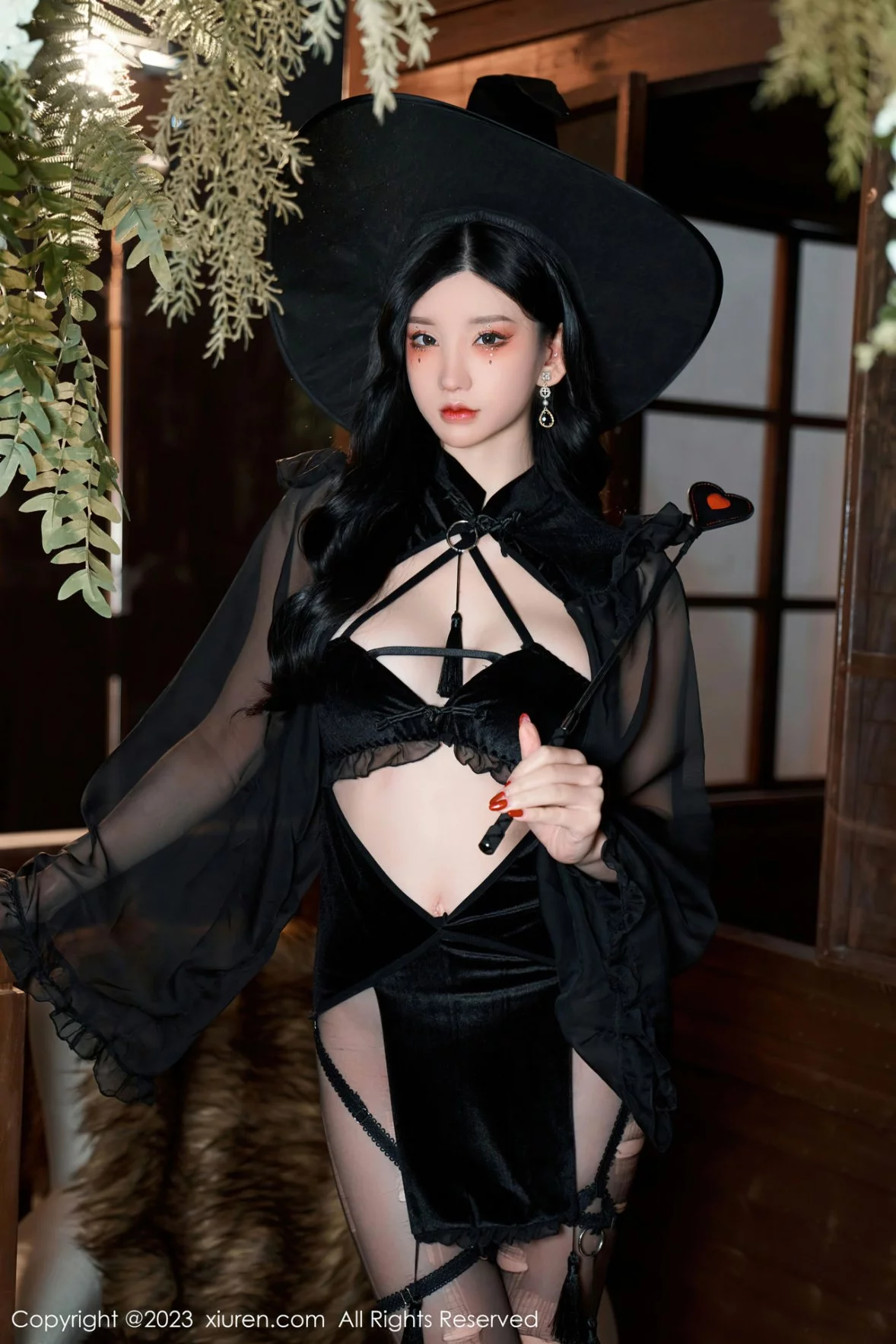 [[XiuRen秀人网]秀人网]No.6362_女神周于希Sally女巫的救赎主题半脱露豪乳遮点惹火诱惑写真71P