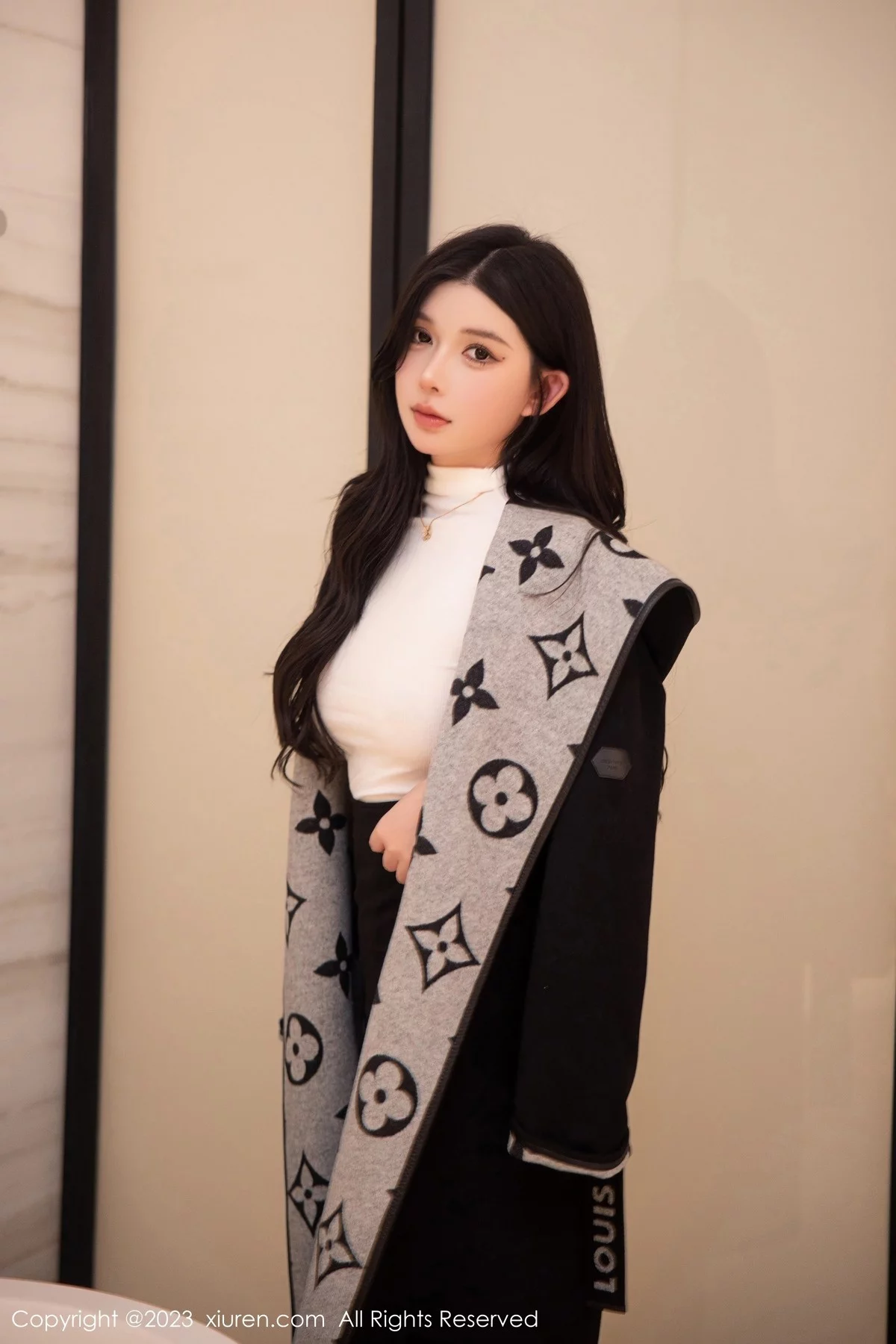 [[XiuRen秀人网]秀人网]No.6394_模特林珊珊白色轻透上衣配黑短裙魅惑黑丝秀曼妙身姿迷人写真103P