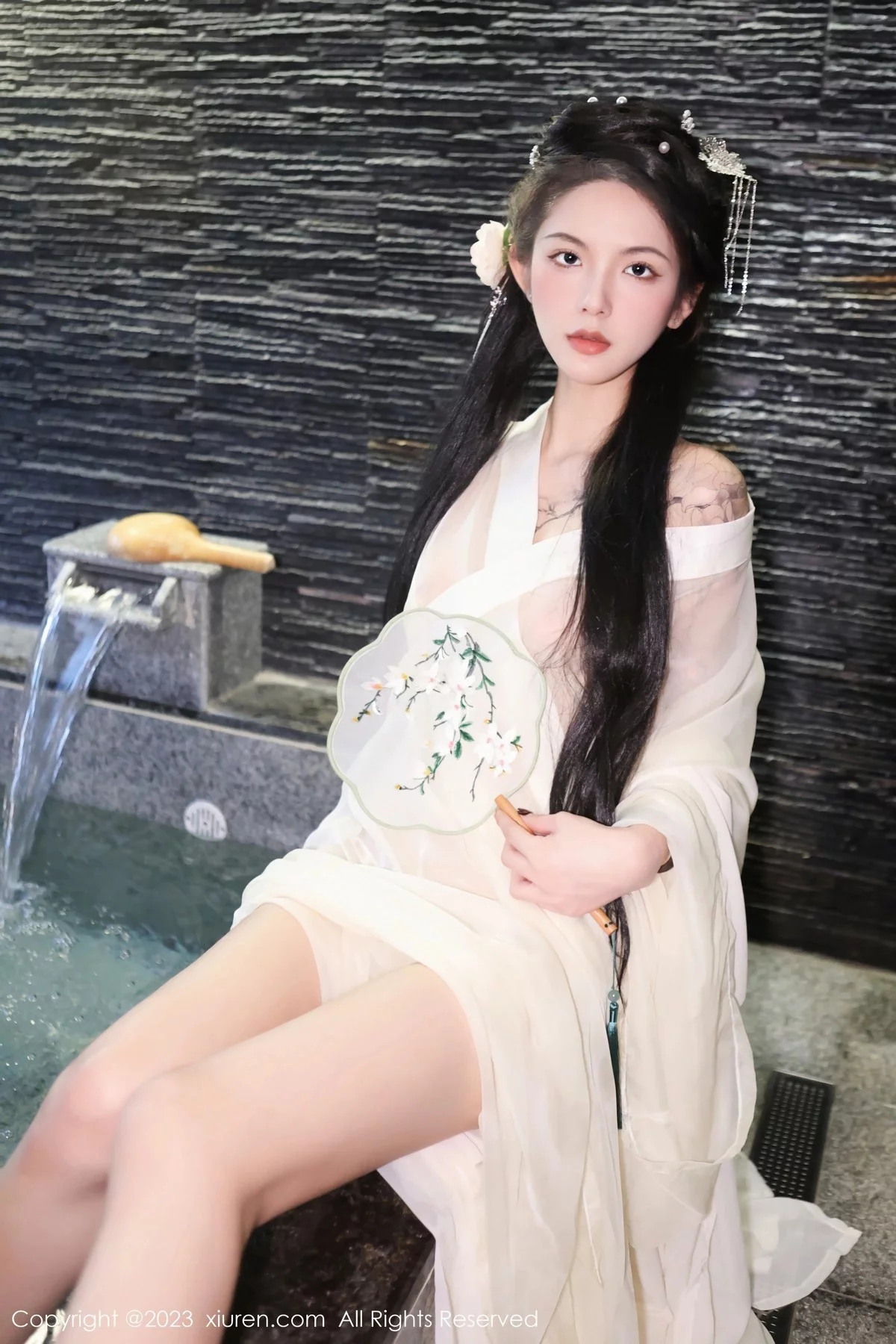 [[XiuRen秀人网]秀人网]No.6430_模特乔一一温泉浴池白纱轻透古装服饰秀惹火身材极致诱惑写真82P