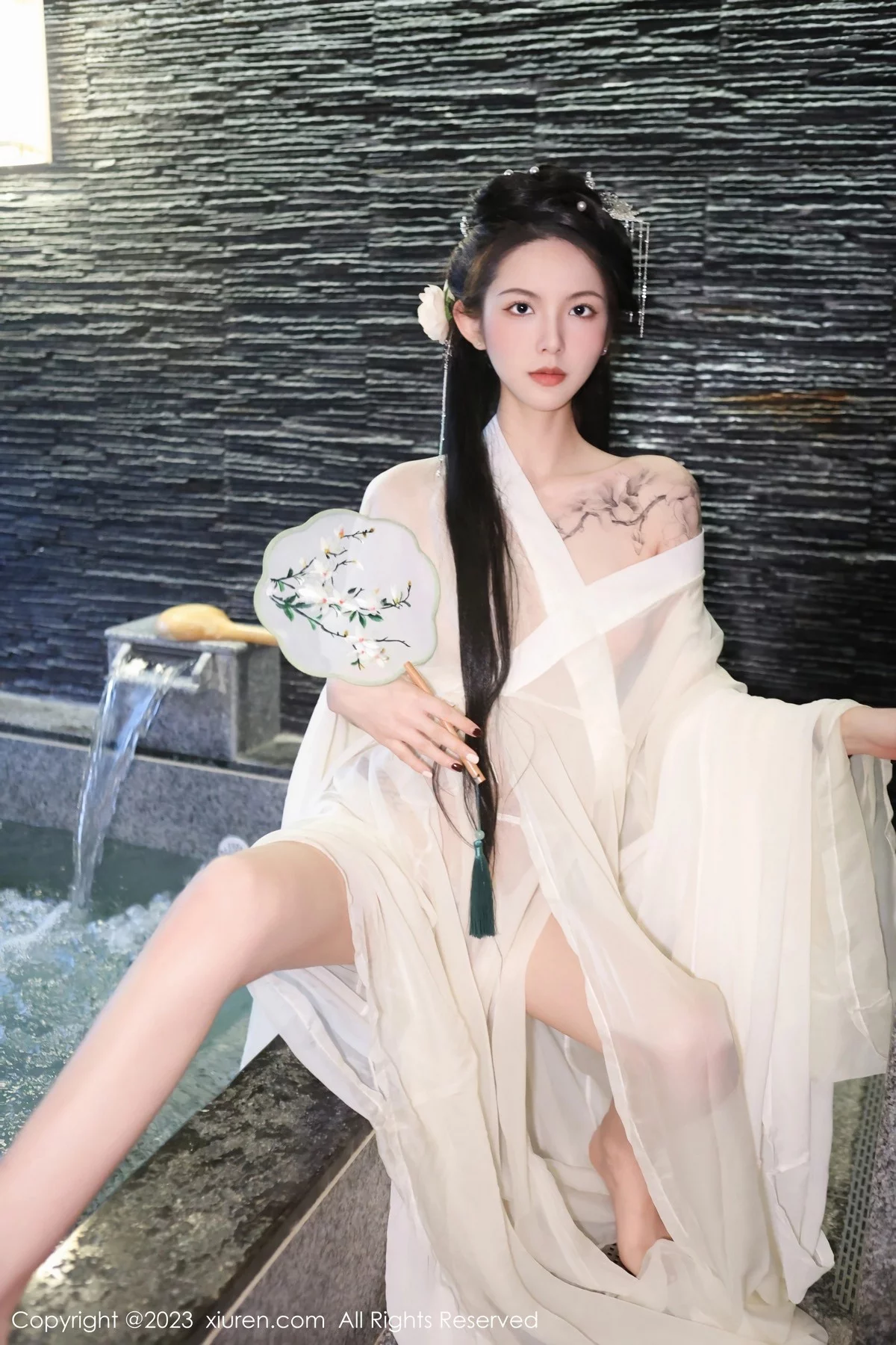 [[XiuRen秀人网]秀人网]No.6430_模特乔一一温泉浴池白纱轻透古装服饰秀惹火身材极致诱惑写真82P