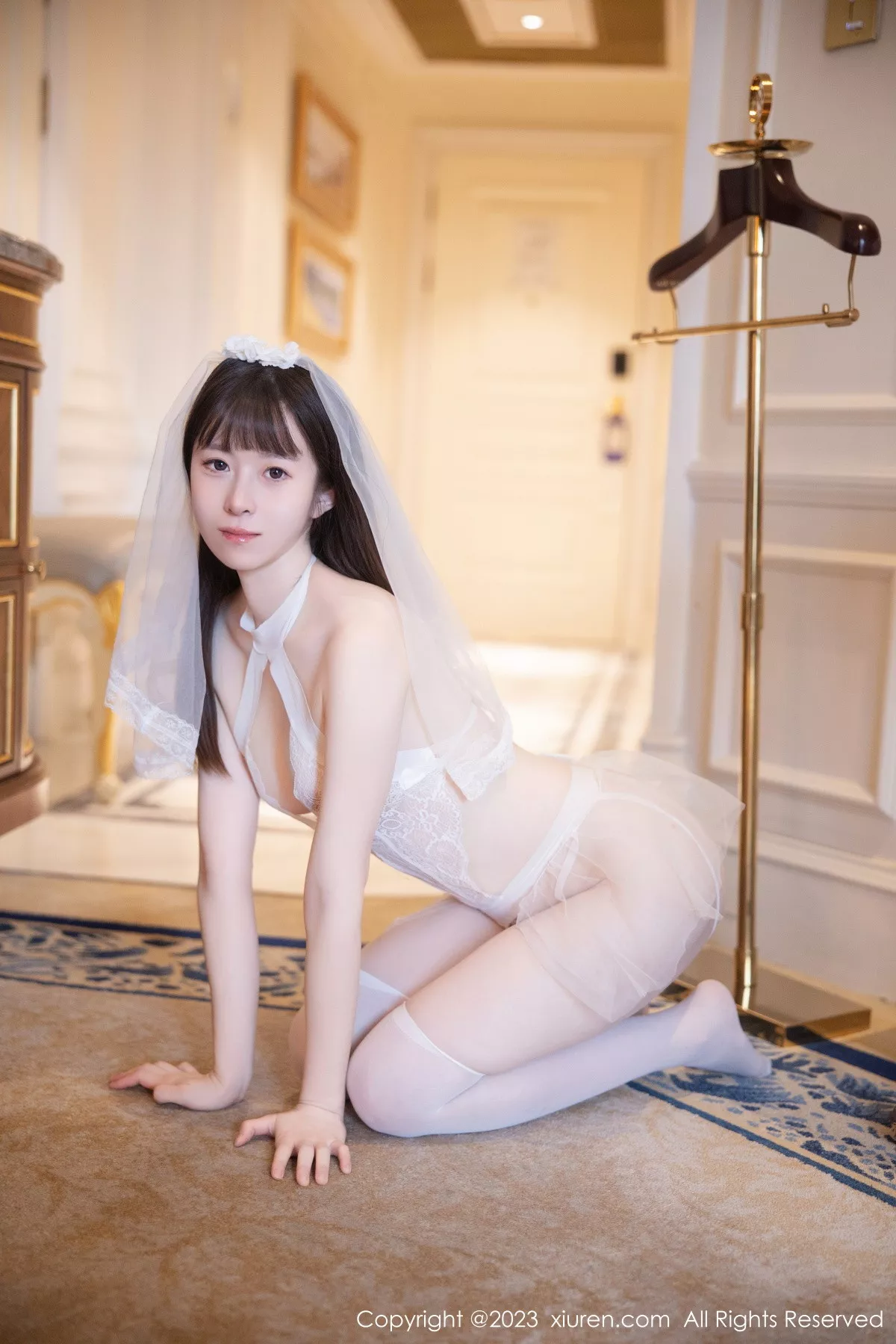 [[XiuRen秀人网]秀人网]No.7421_模特林悠悠性感白色情趣婚纱服饰配白丝袜秀曼妙身姿诱惑写真82P