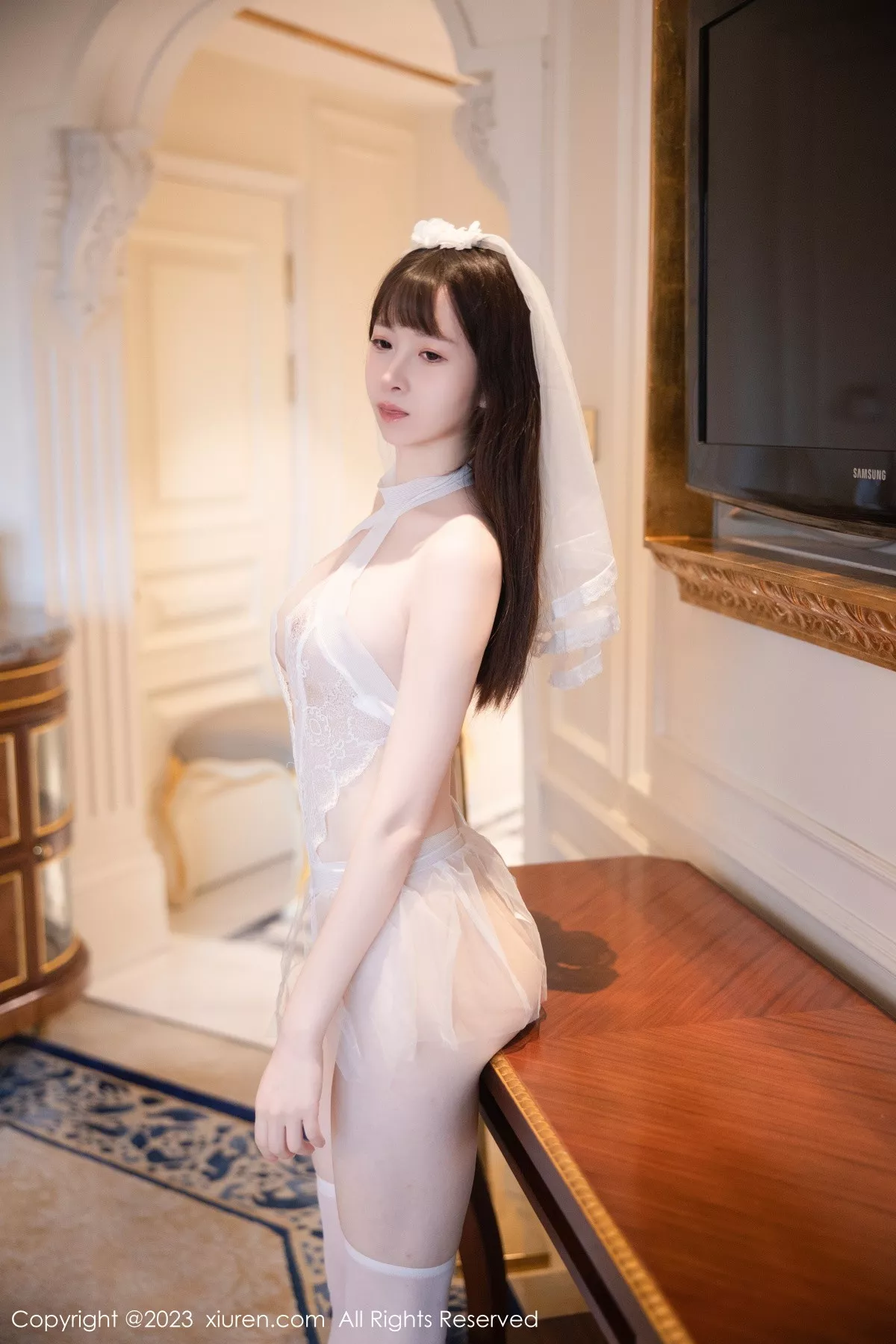 [[XiuRen秀人网]秀人网]No.7421_模特林悠悠性感白色情趣婚纱服饰配白丝袜秀曼妙身姿诱惑写真82P