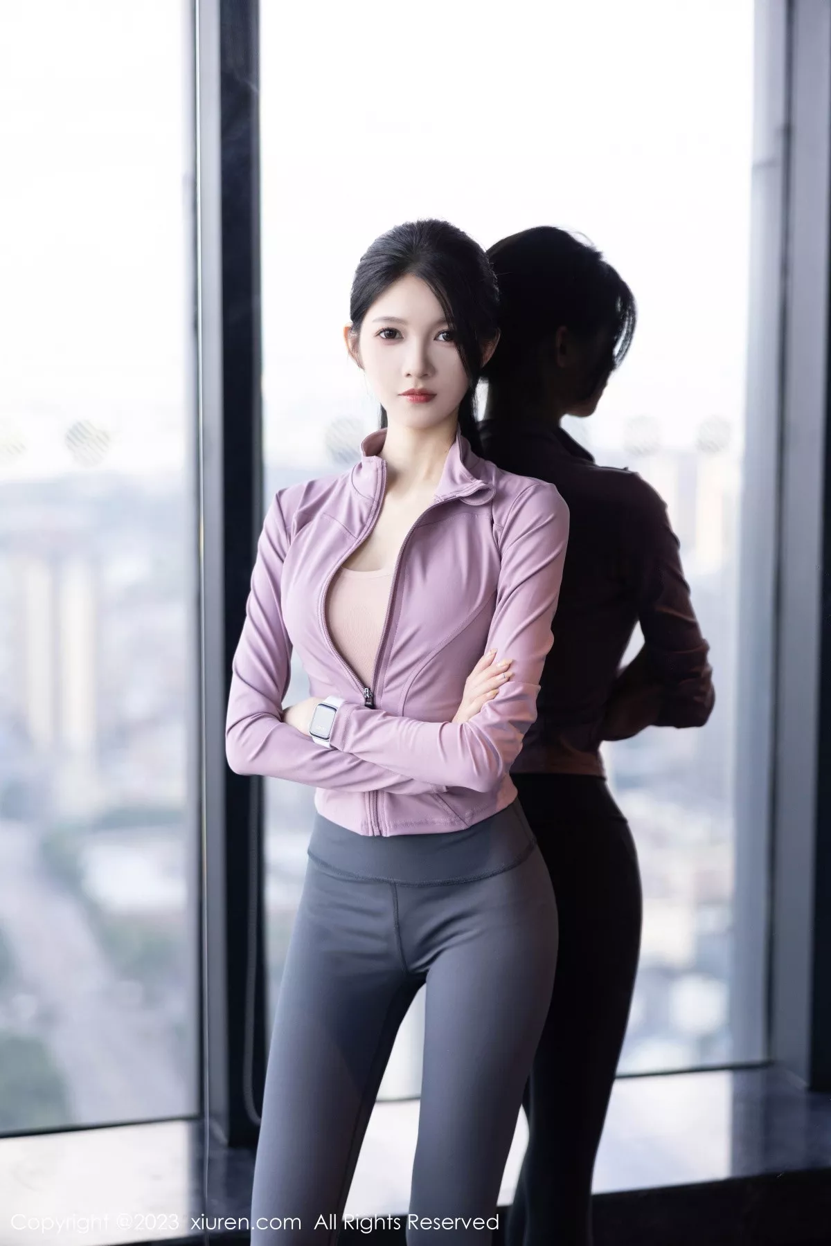 [[XiuRen秀人网]秀人网]No.7438_模特程程程健身房紫灰色上衣配灰色运动裤秀曼妙身姿诱惑写真84P