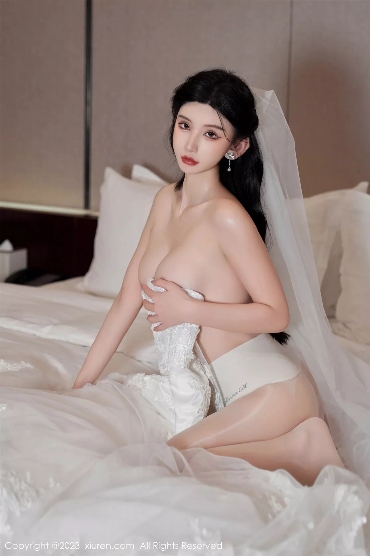 [[XiuRen秀人网]秀人网]No.7463_女神周于希Sally性感白色婚纱+白色蕾丝情趣服饰完美诱惑写真100P