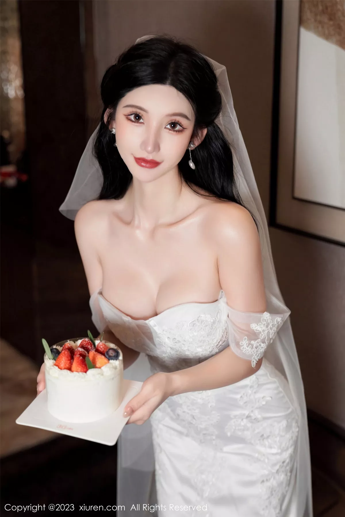 [[XiuRen秀人网]秀人网]No.7463_女神周于希Sally性感白色婚纱+白色蕾丝情趣服饰完美诱惑写真100P