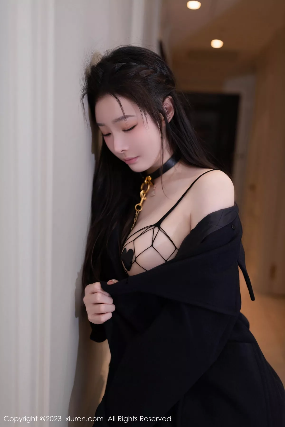[[XiuRen秀人网]秀人网]No.7474_模特小逗逗捆绑主题性感黑色网格情趣服配黑丝袜撩人诱惑写真78P