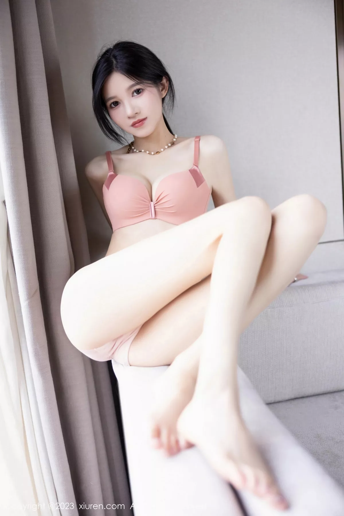 [[XiuRen秀人网]秀人网]No.7488_模特程程程咖啡色卫衣露淡红内衣配肉丝袜秀曼妙身姿诱惑写真81P