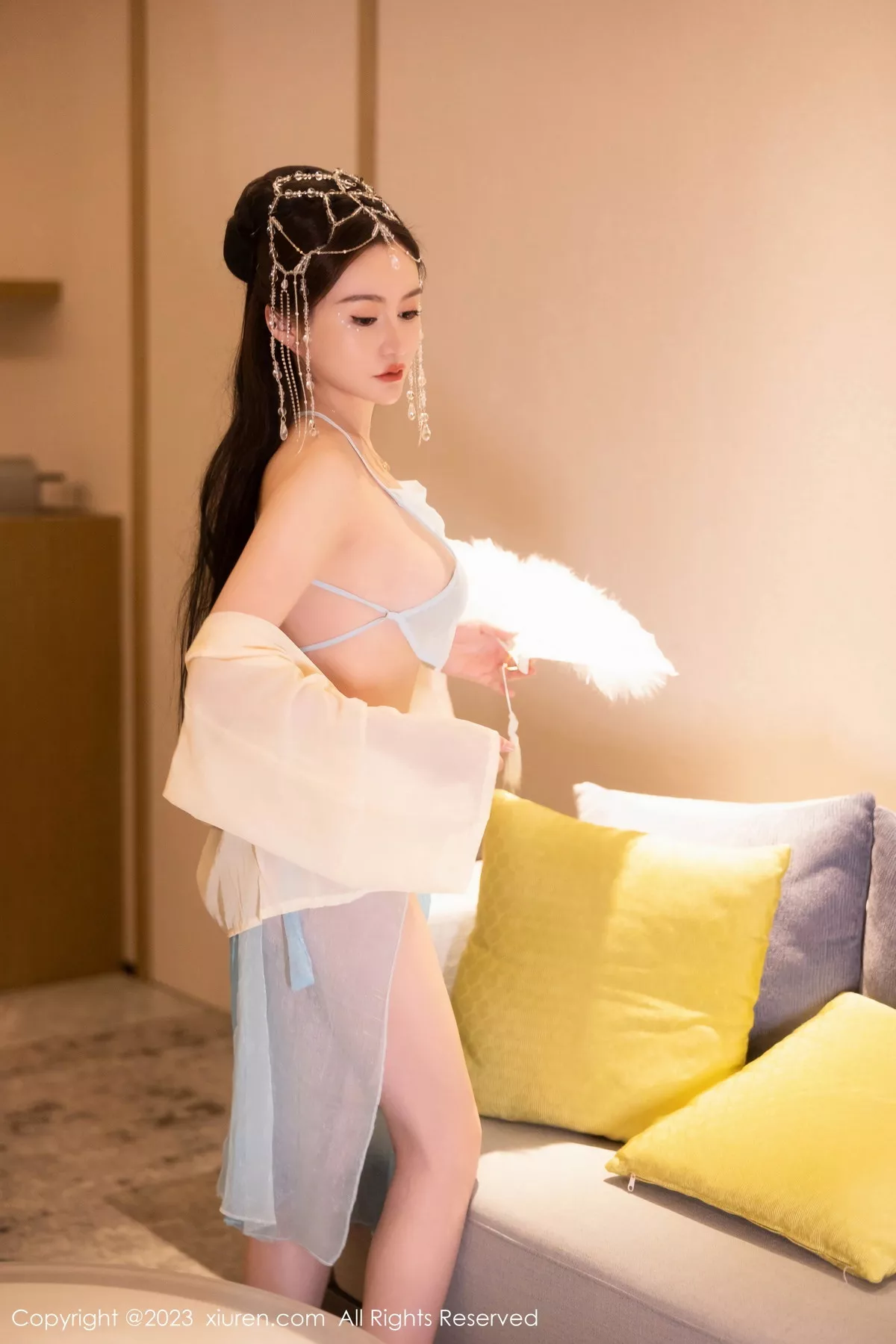[[XiuRen秀人网]秀人网]No.7514_模特唐宁宁私房浴室性感浅色薄纱古装服饰秀丰腴身姿诱惑写真75P