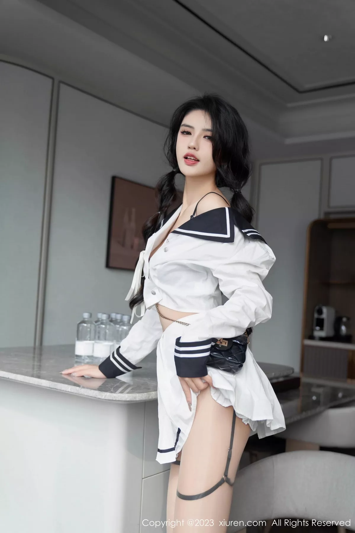 [[XiuRen秀人网]秀人网]No.7526_模特浅浅Danny性感紫色蕾丝内衣配原色丝袜秀曼妙身姿诱惑写真92P