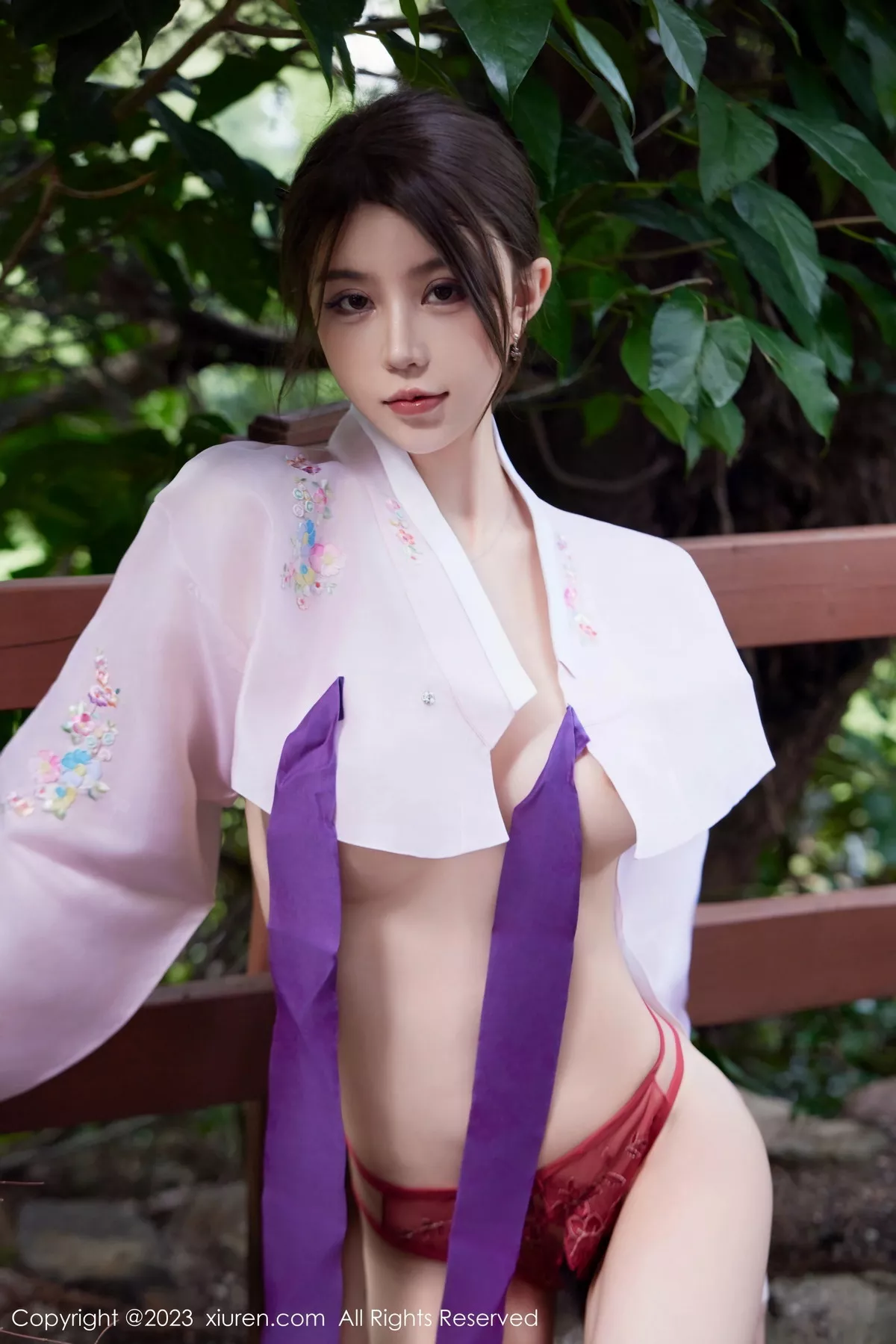 [[XiuRen秀人网]秀人网]No.7522_模特tina_甜仔性感红色大长今服饰半脱秀凹凸身材惹火诱惑写真58P