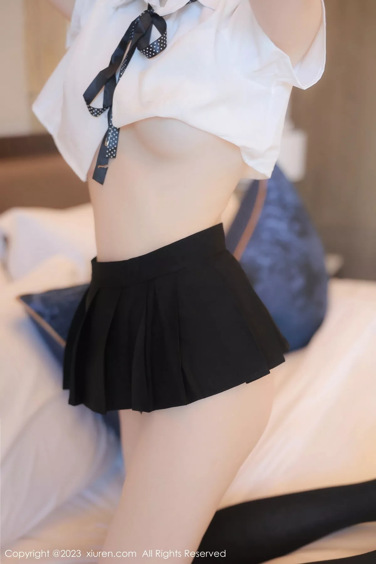 [[XiuRen秀人网]秀人网]No.7534_模特林悠悠性感短款白T配黑色短裙半撩秀翘臀美腿惹火诱惑写真81P