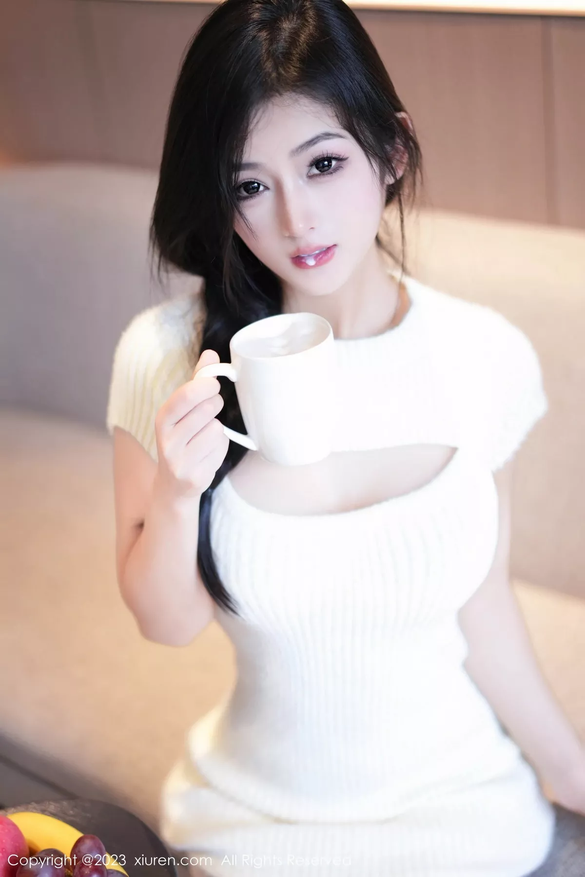 [[XiuRen秀人网]秀人网]No.7541_模特谭小灵性感粉色轻透内衣配超薄白丝袜秀惹火身段诱惑写真93P