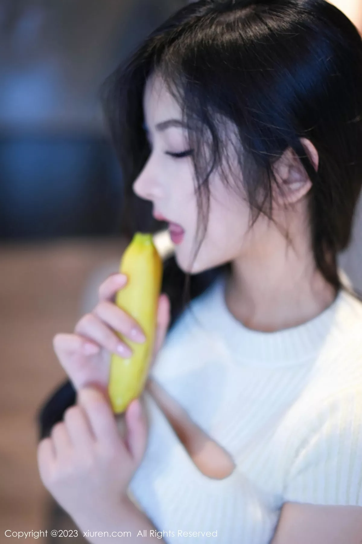 [[XiuRen秀人网]秀人网]No.7542_模特小逗逗性感黑色OL装露蓝灰色蕾丝内衣配超薄黑丝诱惑写真78P