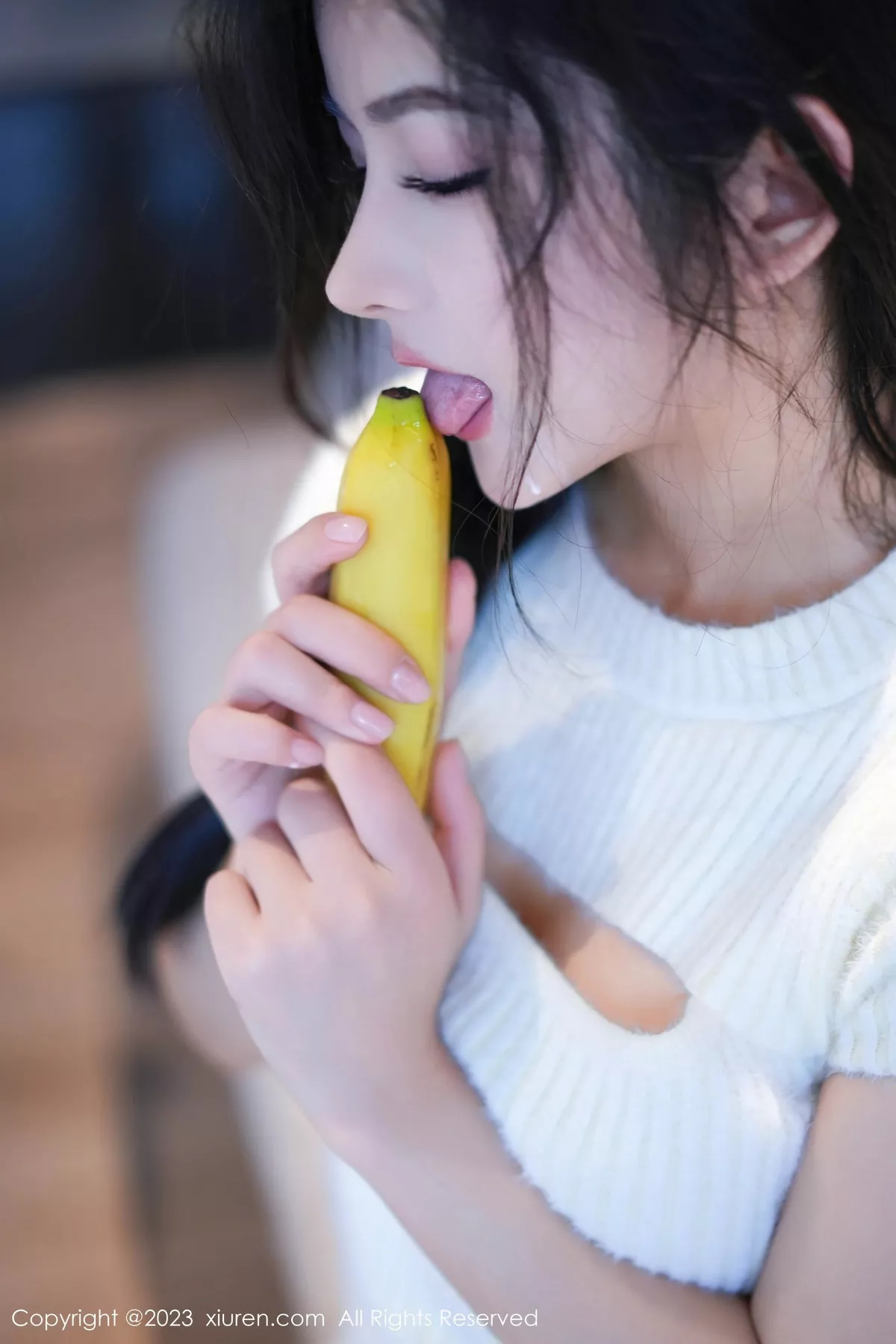 [[XiuRen秀人网]秀人网]No.7542_模特小逗逗性感黑色OL装露蓝灰色蕾丝内衣配超薄黑丝诱惑写真78P