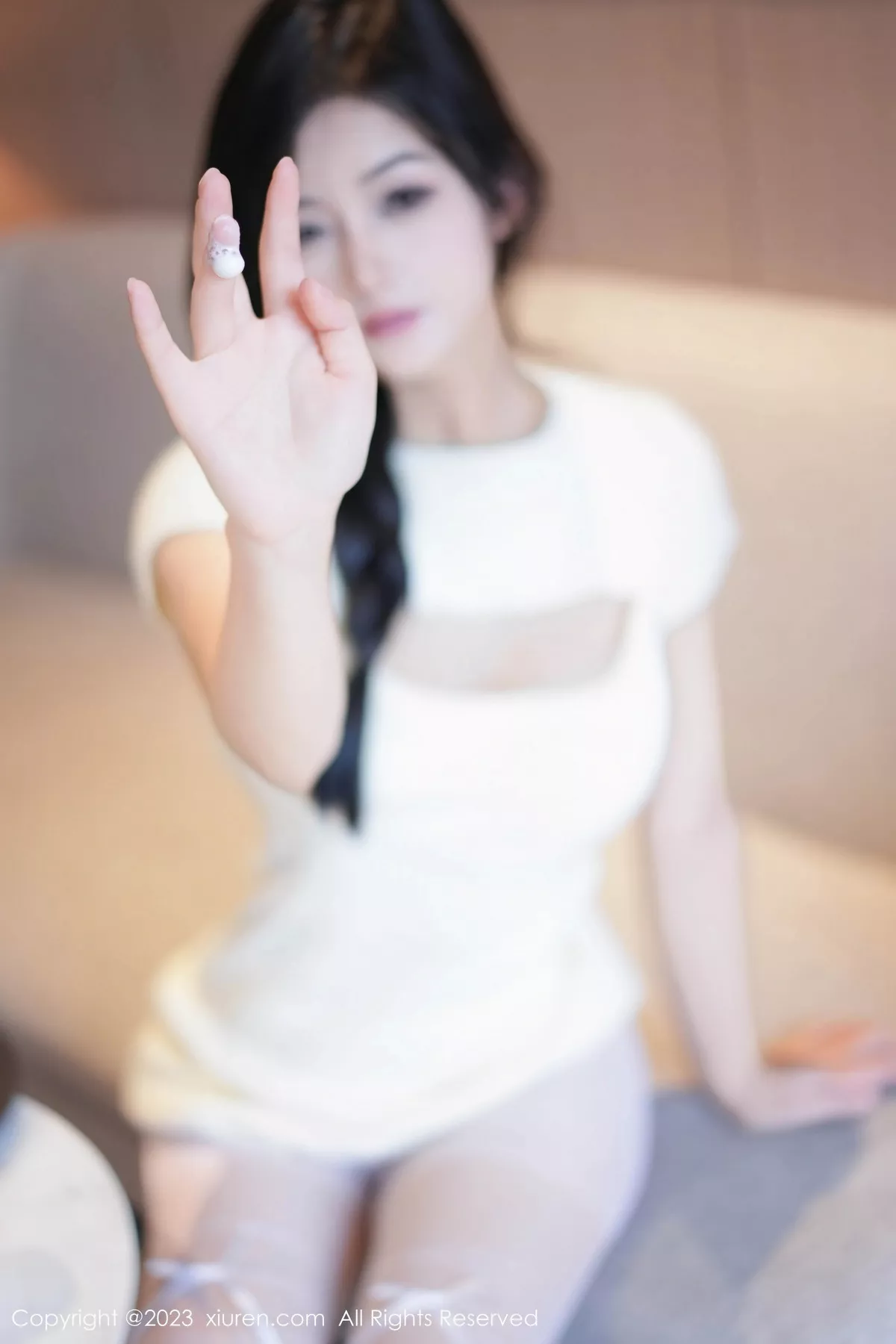 [[XiuRen秀人网]秀人网]No.7541_模特谭小灵性感粉色轻透内衣配超薄白丝袜秀惹火身段诱惑写真93P