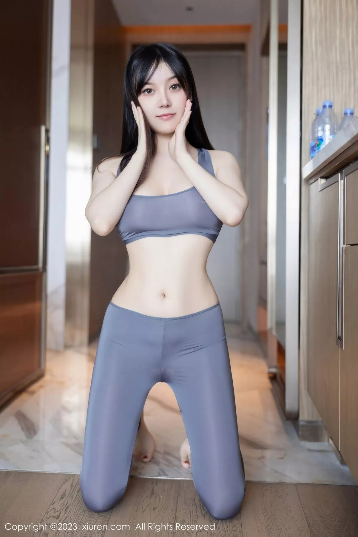[[XiuRen秀人网]秀人网]No.7543_模特豆瓣酱健身房性感灰色运动瑜伽服紧身秀丰满身材诱惑写真82P