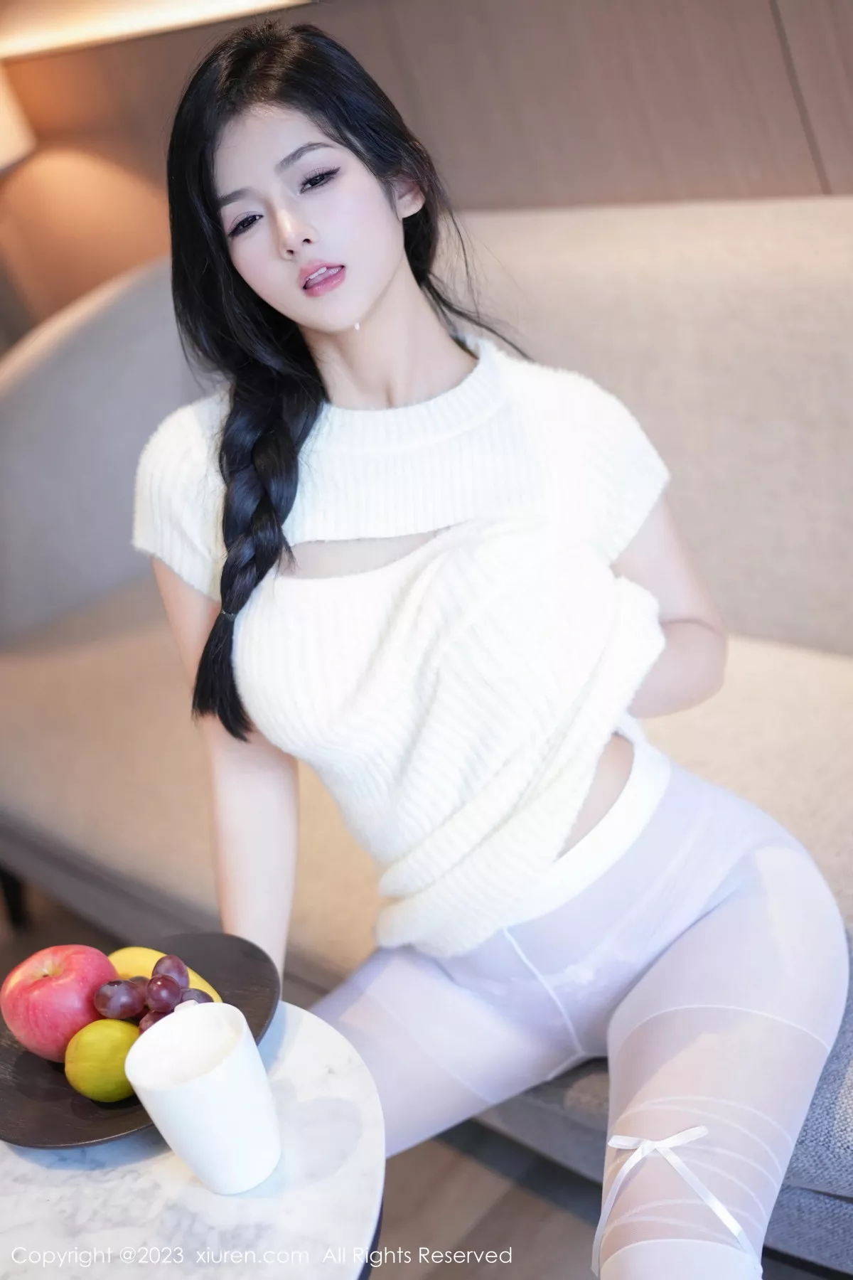 [[XiuRen秀人网]秀人网]No.7541_模特谭小灵性感粉色轻透内衣配超薄白丝袜秀惹火身段诱惑写真93P