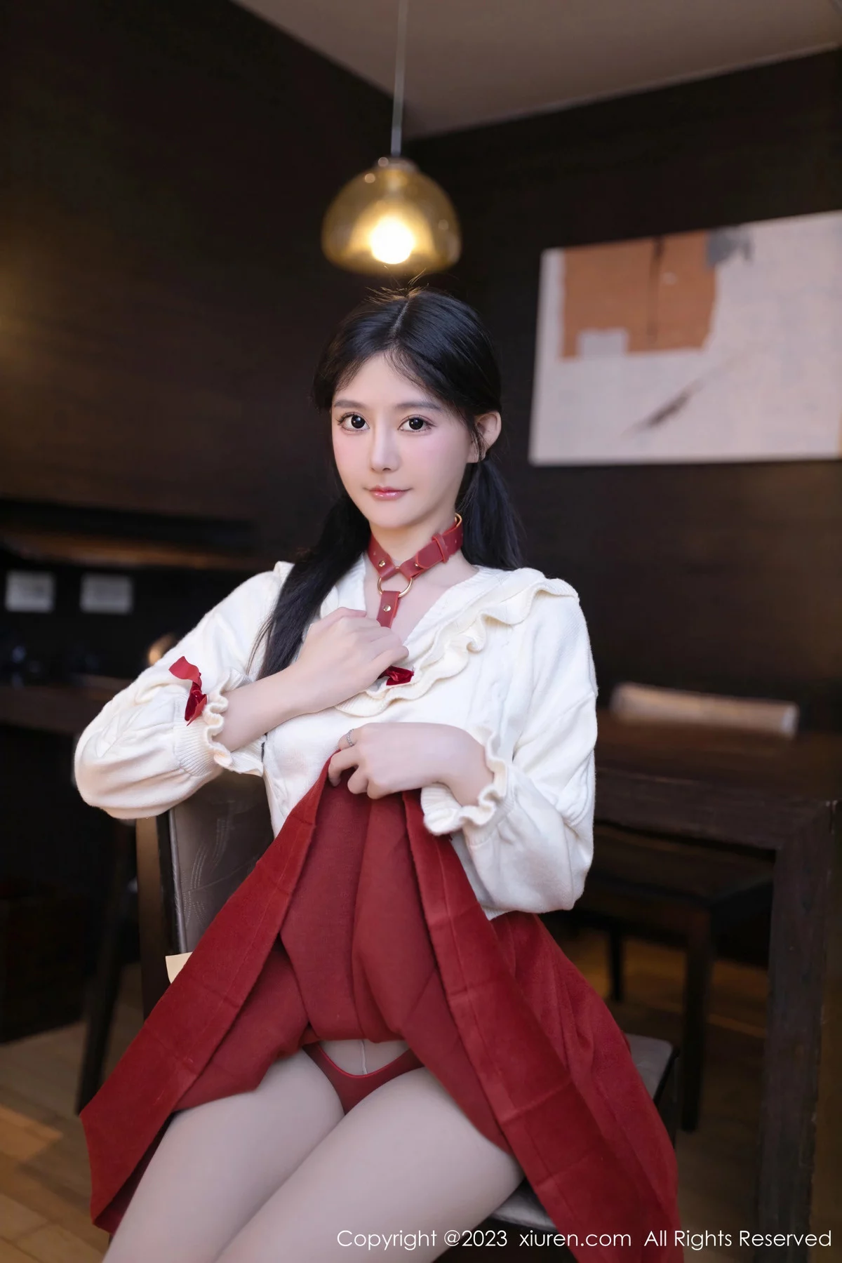 [[XiuRen秀人网]秀人网]No.7890_模特幼幼红色裙子露性感红色情趣饰品秀火辣身材极致诱惑写真80P