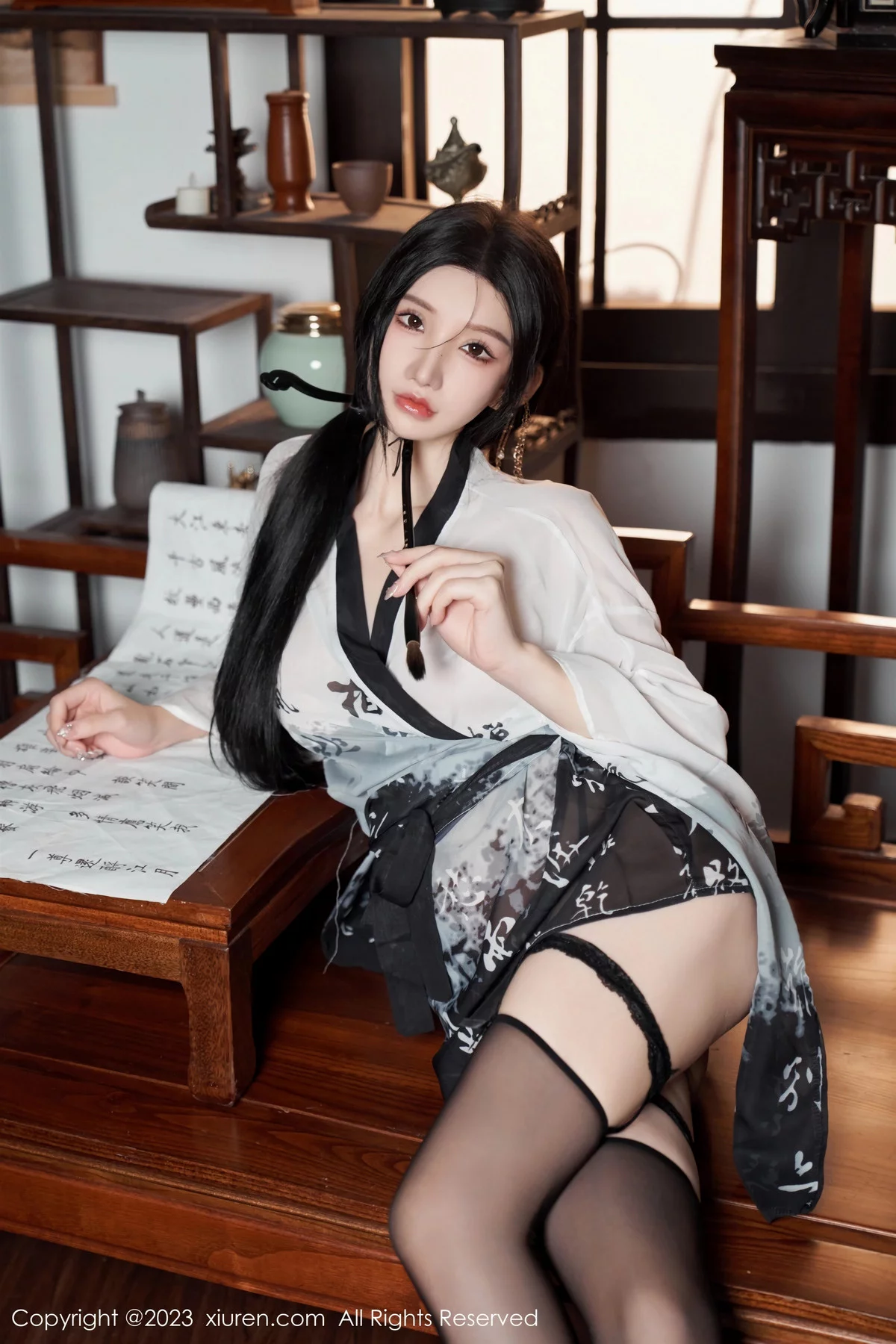 [[XiuRen秀人网]秀人网]No.7891_女神周于希Sally性感黑白薄透长衫配黑丝袜秀完美身材诱惑写真90P