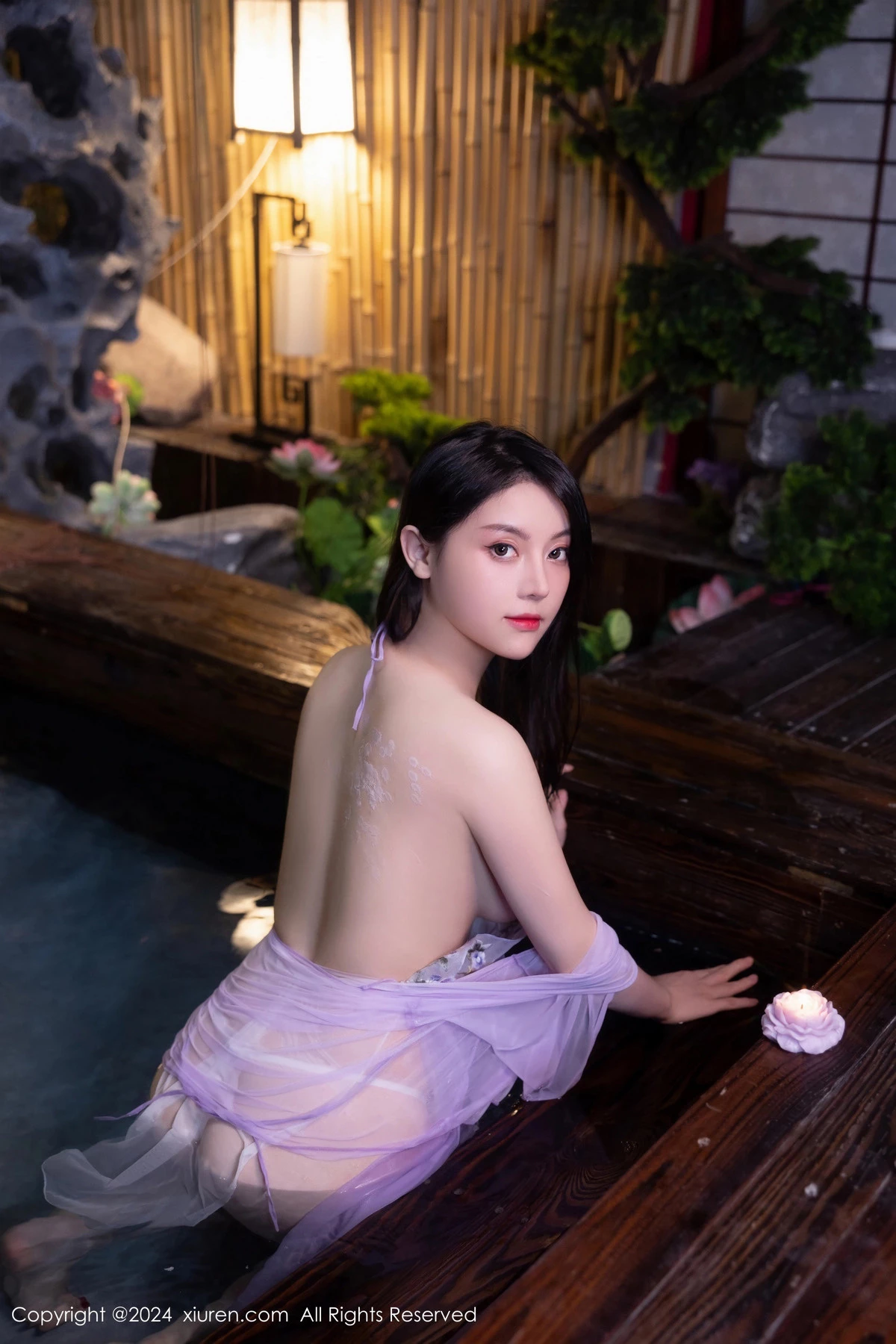 [[XiuRen秀人网]秀人网]No.8059_模特豆瓣酱性感轻透紫色古装服饰透视秀惹火身材极致诱惑写真80P