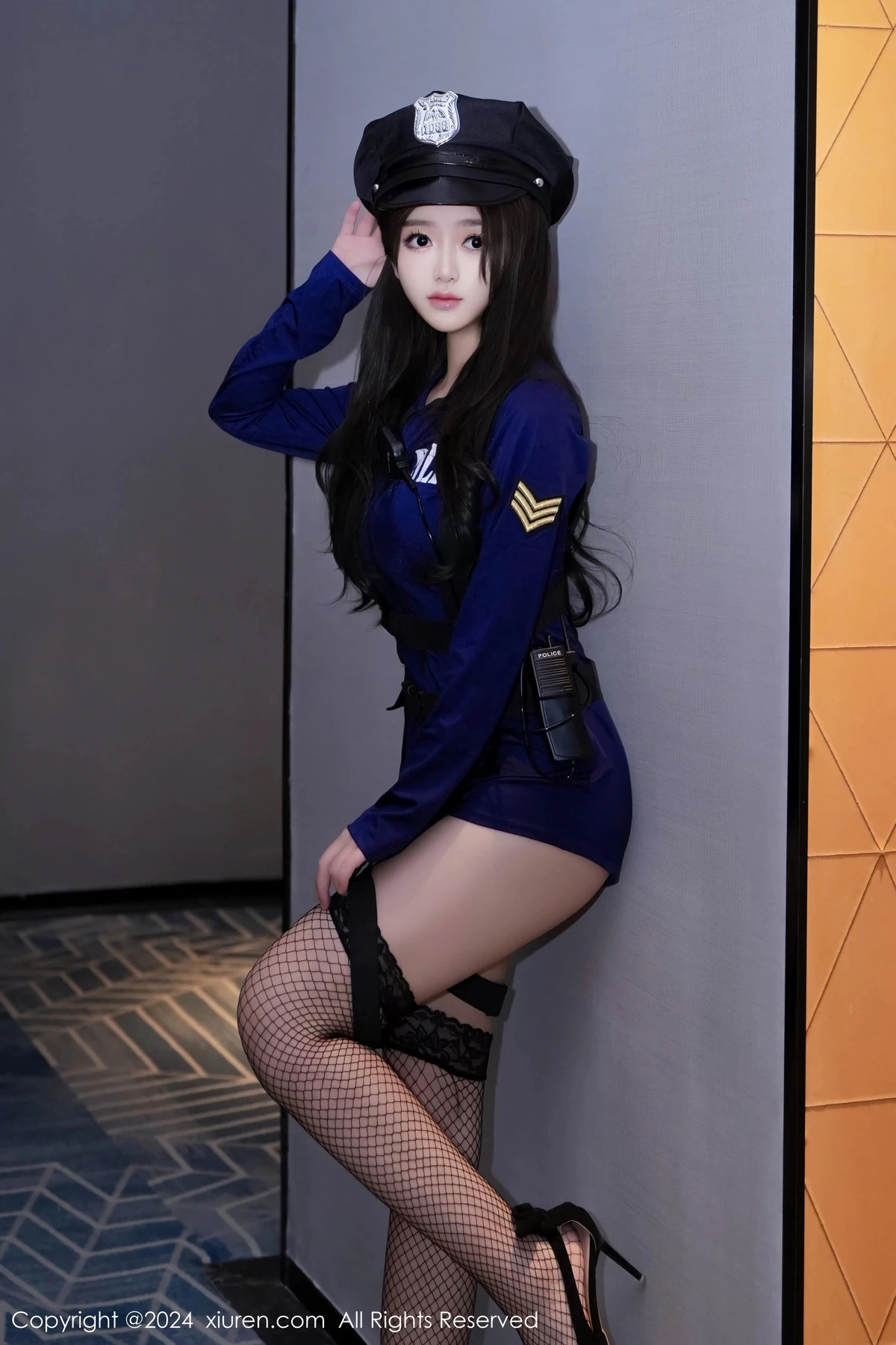 [[XiuRen秀人网]秀人网]No.8066_新人模特奶茶味的包子性感深蓝情趣制服配黑丝吊袜极致魅惑写真66P