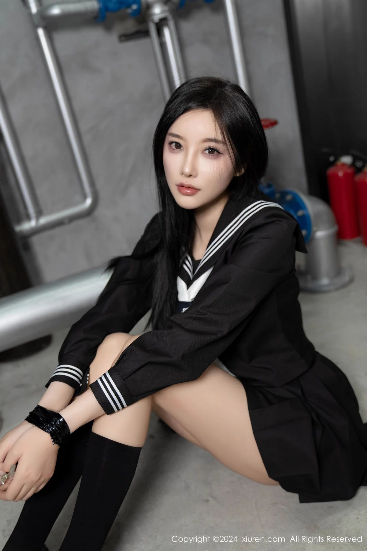 [[XiuRen秀人网]秀人网]No.8080_女神杨晨晨Yome性感黑色制服露黄色内衣秀丰腴身材完美诱惑写真90P