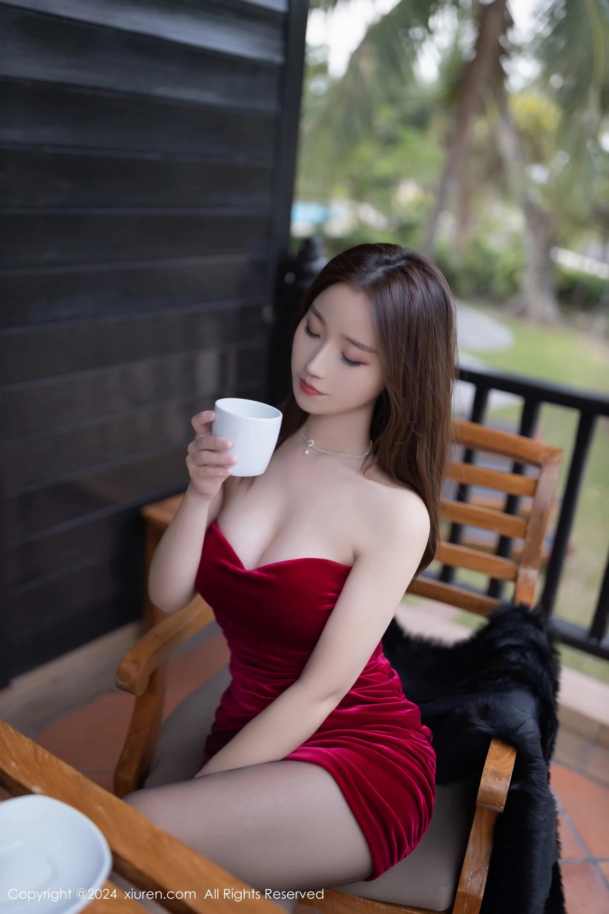 [[XiuRen秀人网]秀人网]No.8077_模特杏子Yada性感红色连衣短裙露黑色内衣秀曼妙身姿诱惑写真82P