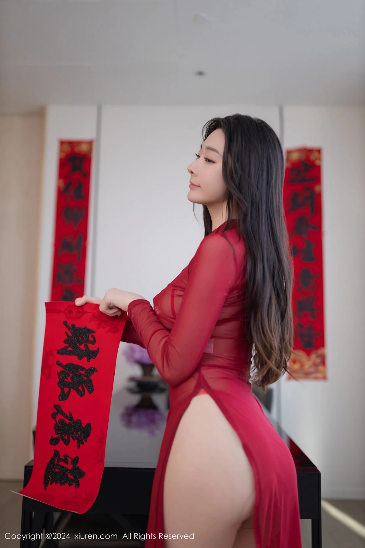 [[XiuRen秀人网]秀人网]No.8085_模特小逗逗新年主题性感红色薄透情趣服饰秀曼妙身姿诱惑写真78P