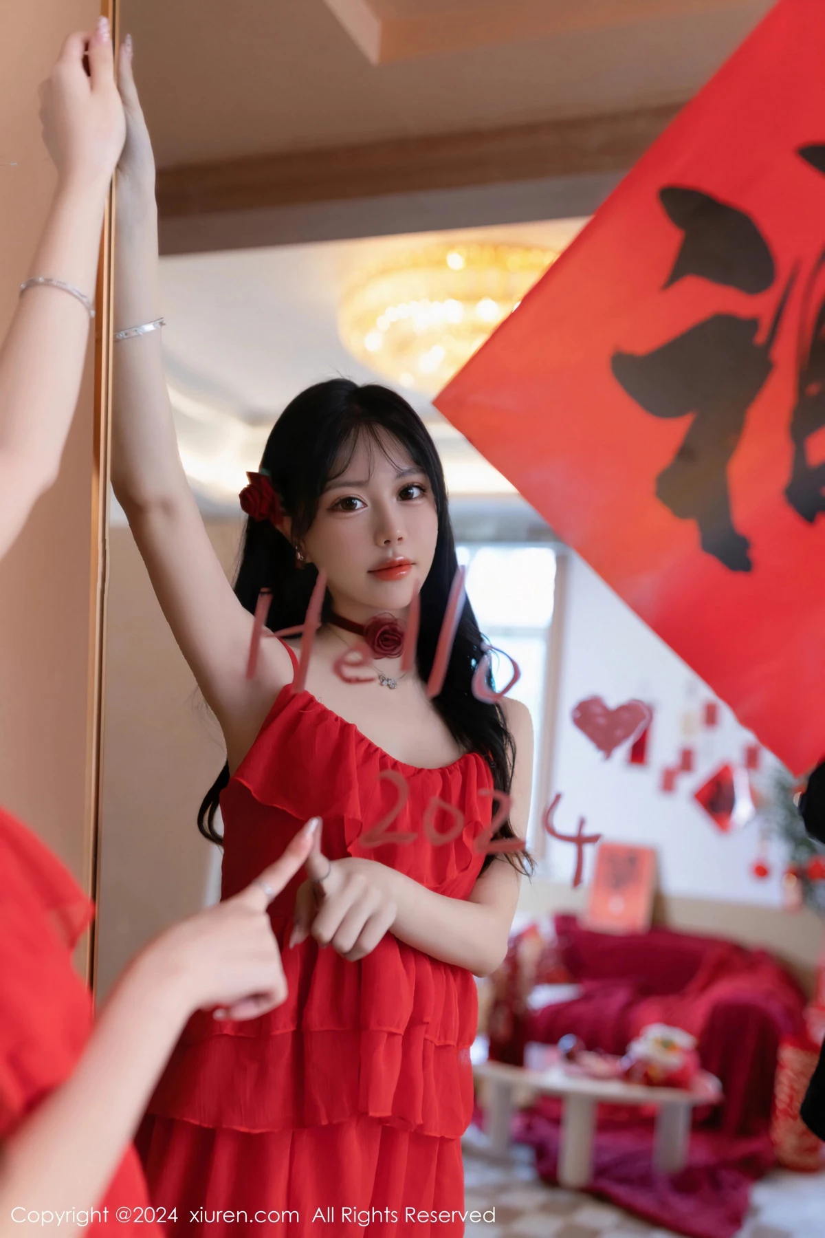 [[XiuRen秀人网]秀人网]No.8098_模特幼幼贺新春主题性感红色吊带短裙秀完美身材迷人诱惑写真82P