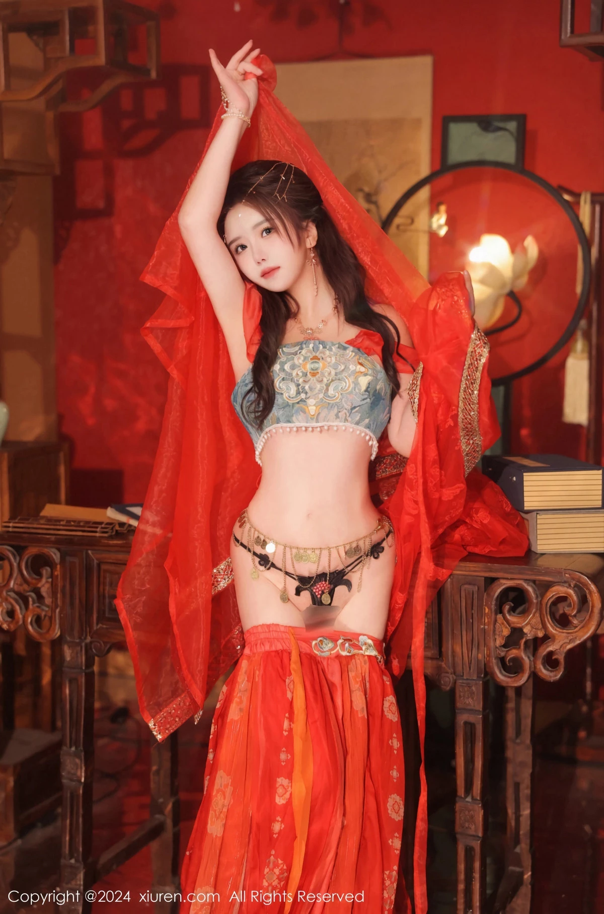 [[XiuRen秀人网]秀人网]No.8146_模特小薯条nienie性感红色古装服饰配白丝袜秀完美身材诱惑写真82P