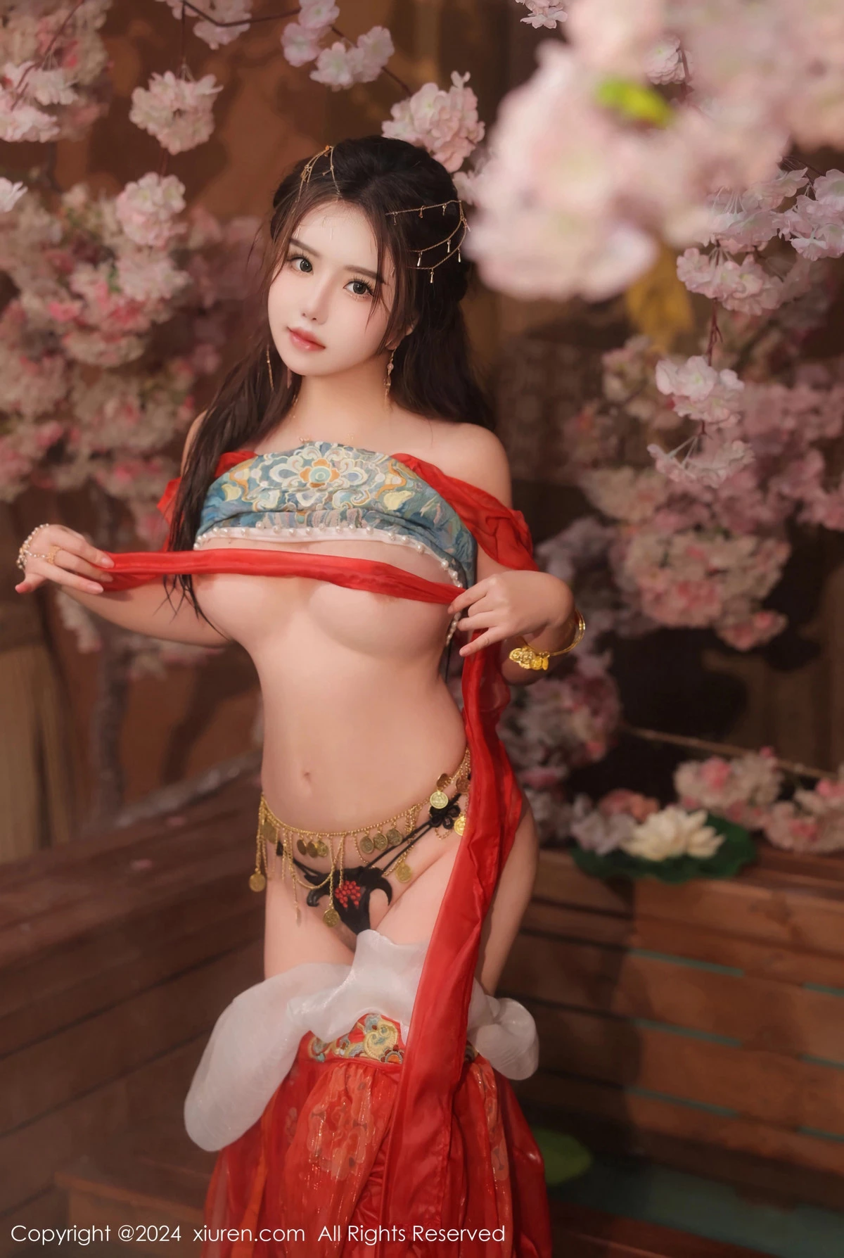 [[XiuRen秀人网]秀人网]No.8146_模特小薯条nienie性感红色古装服饰配白丝袜秀完美身材诱惑写真82P